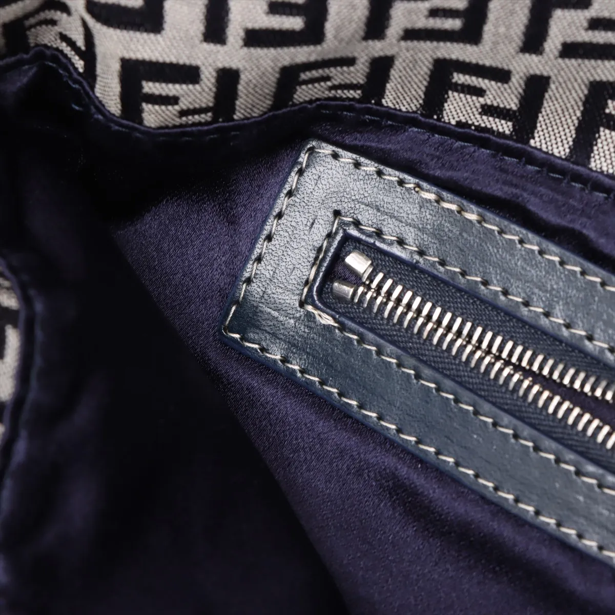 Zucchino Canvas x Leather Shoulder Bag Navy x Gray 26796 — view 12