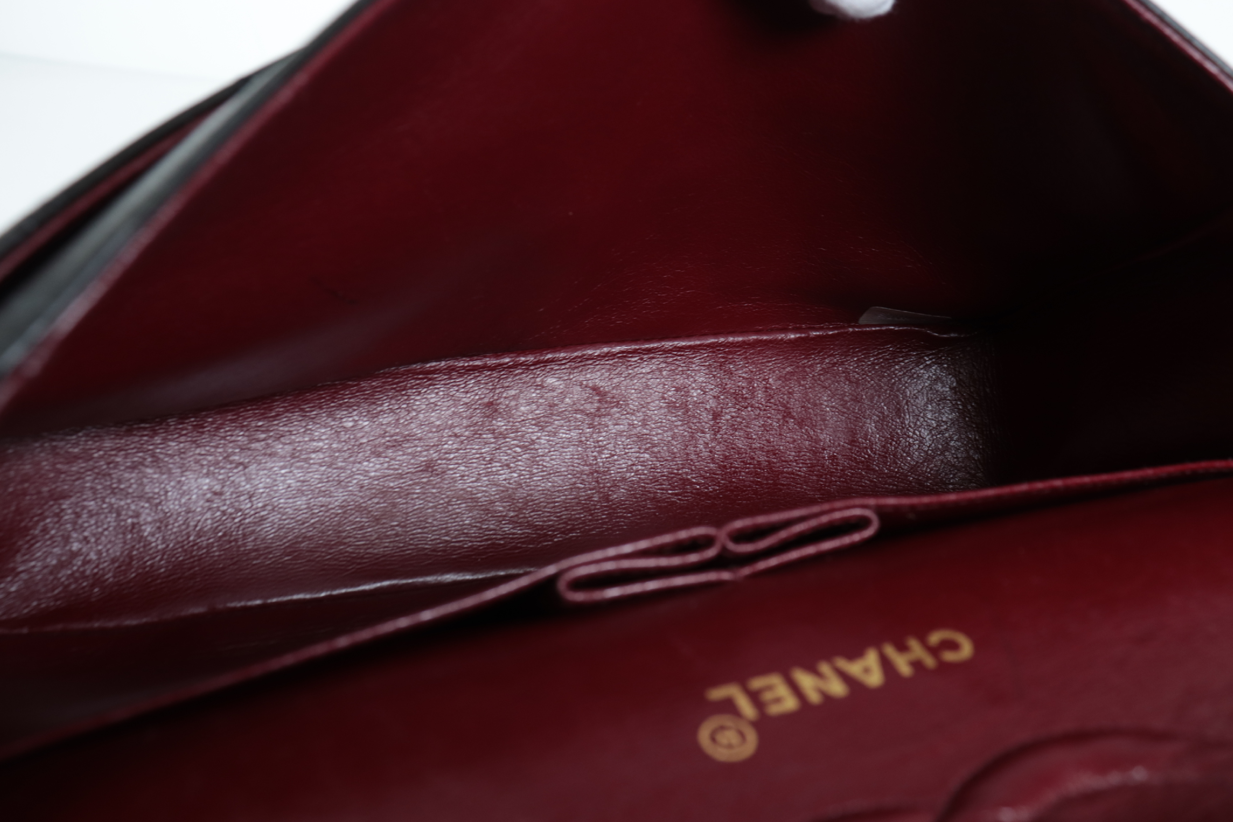 W-flap 25 Lambskin Shoulder Bag (Serial No. 2) — view 8