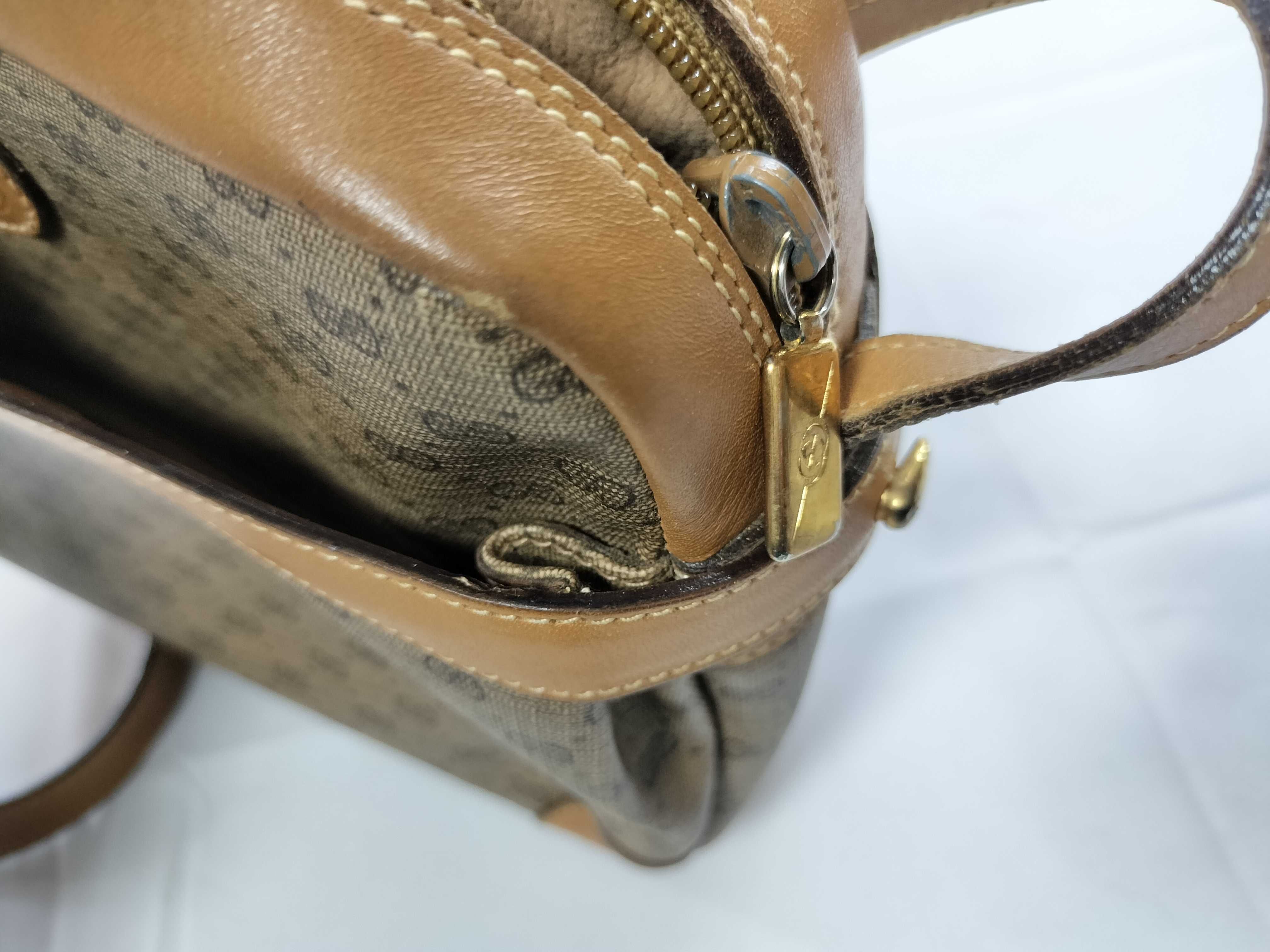 GG Canvas Old Shoulder Bag — view 13