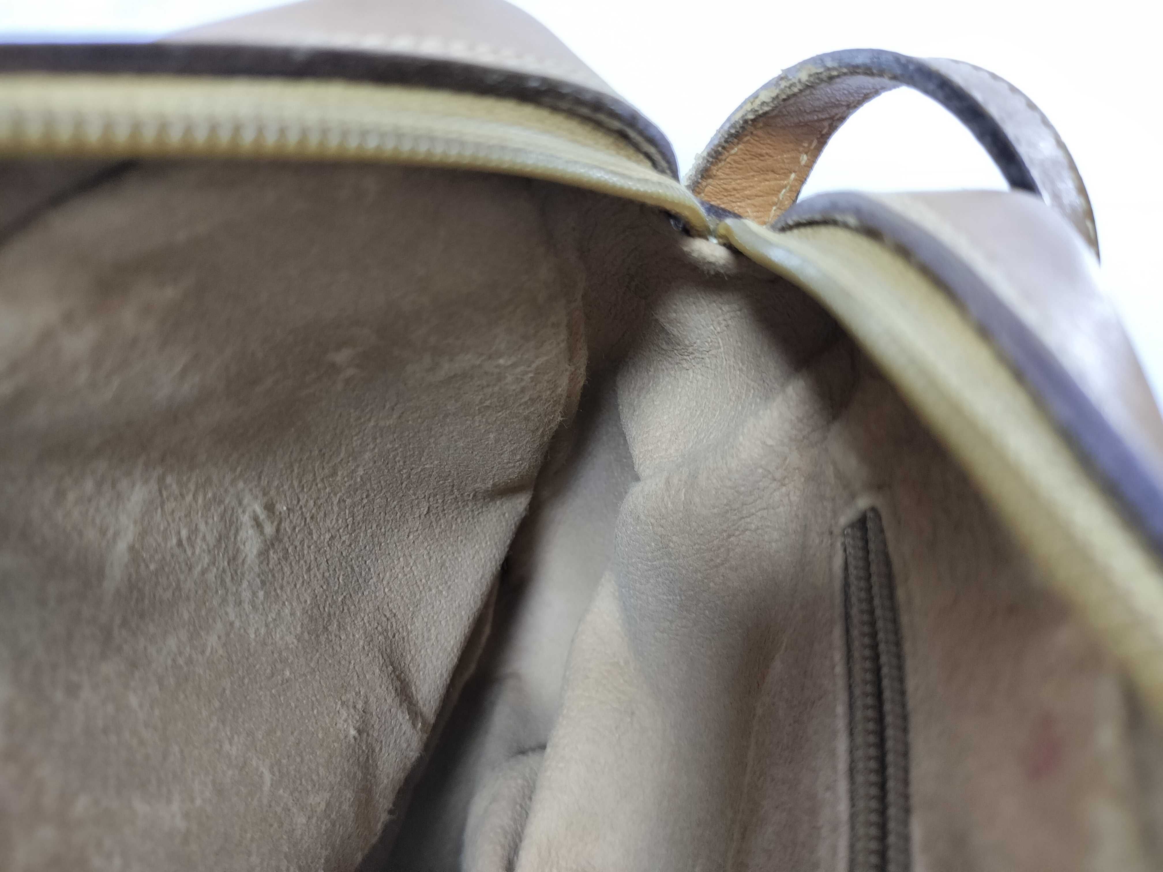 GG Canvas Old Shoulder Bag — view 9