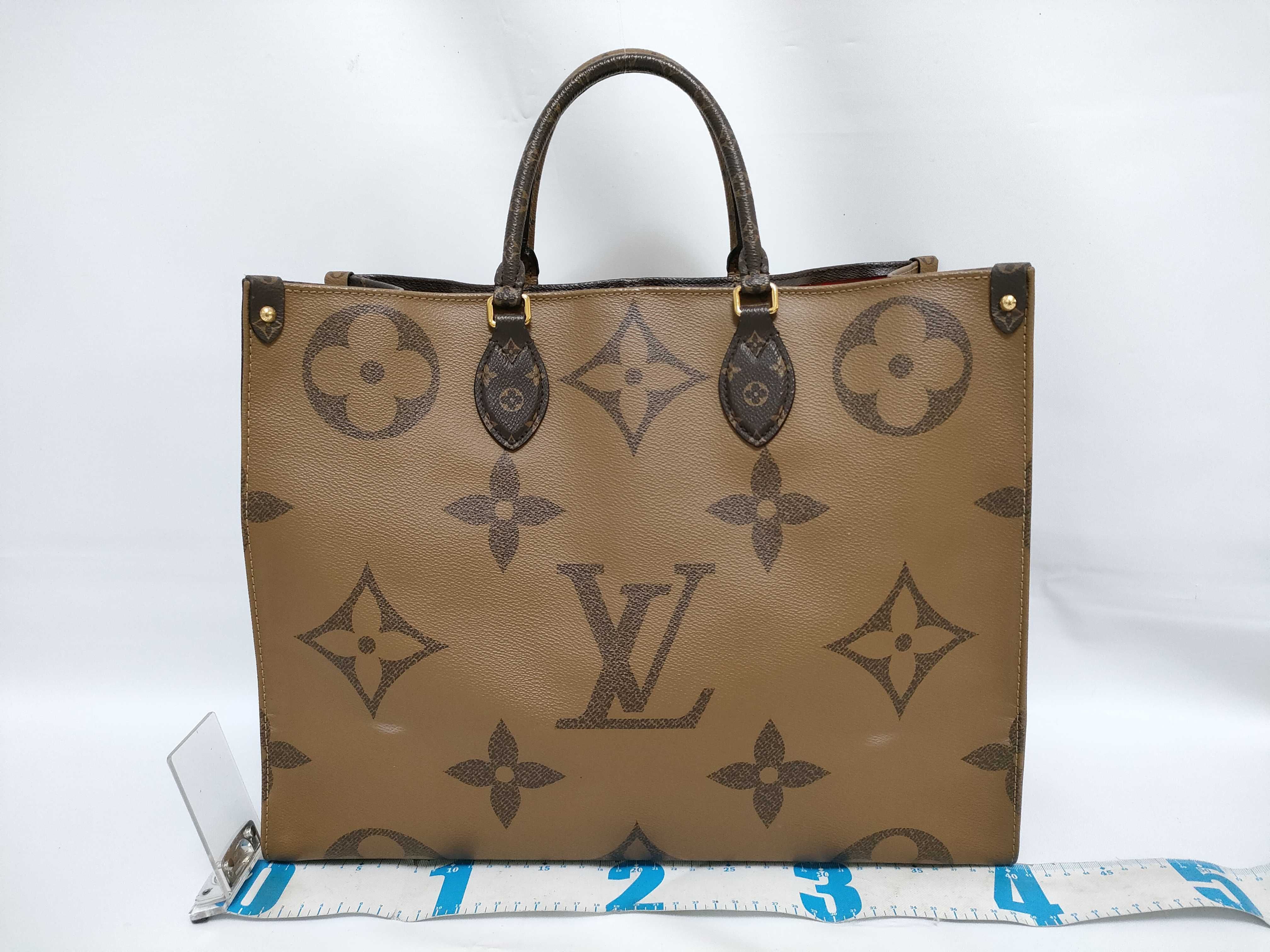 Monogram Louis Vuitton OnTheGo GM M44576 Handbag — view 2