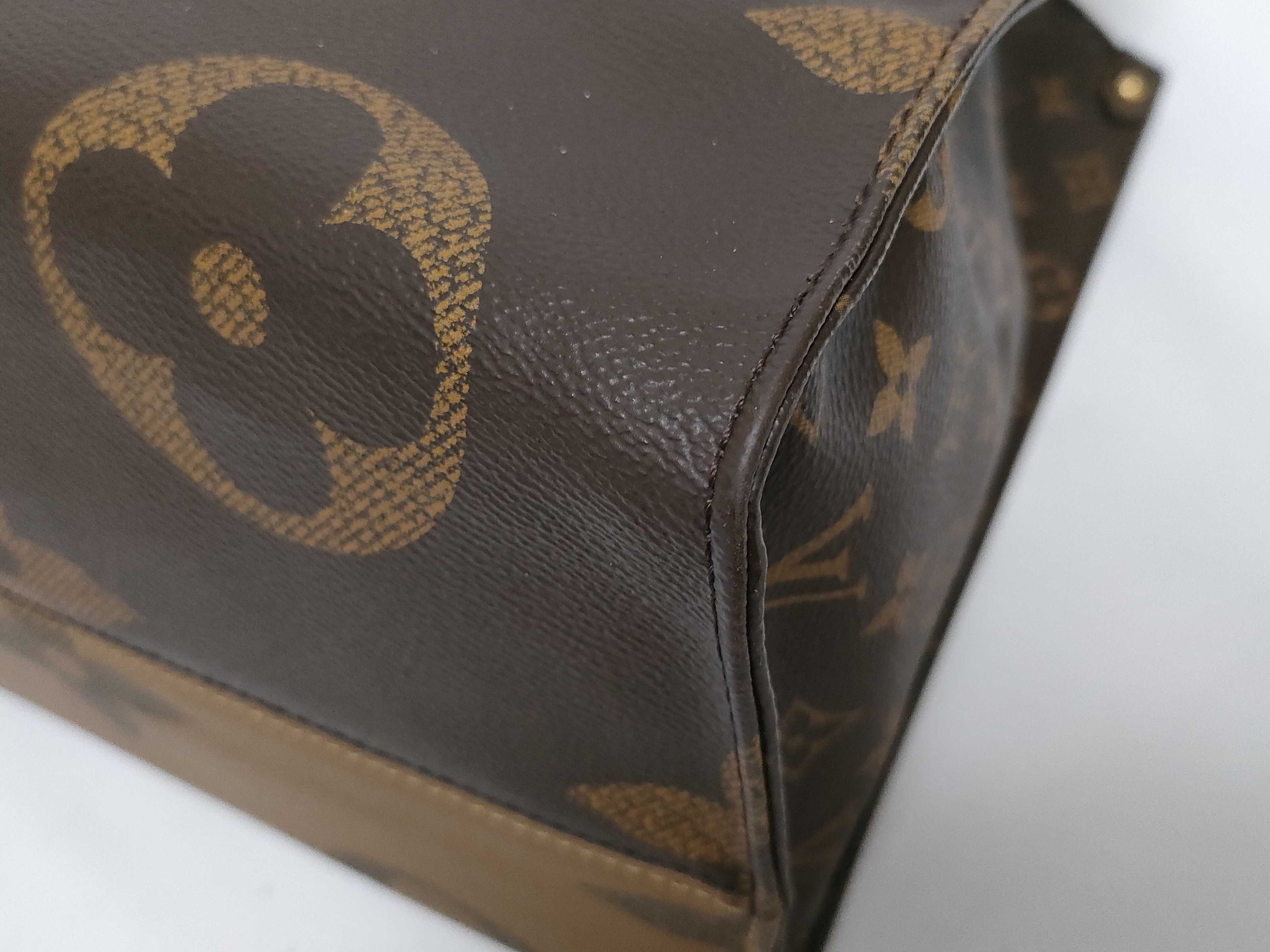 Monogram Louis Vuitton OnTheGo GM M44576 Handbag — view 7