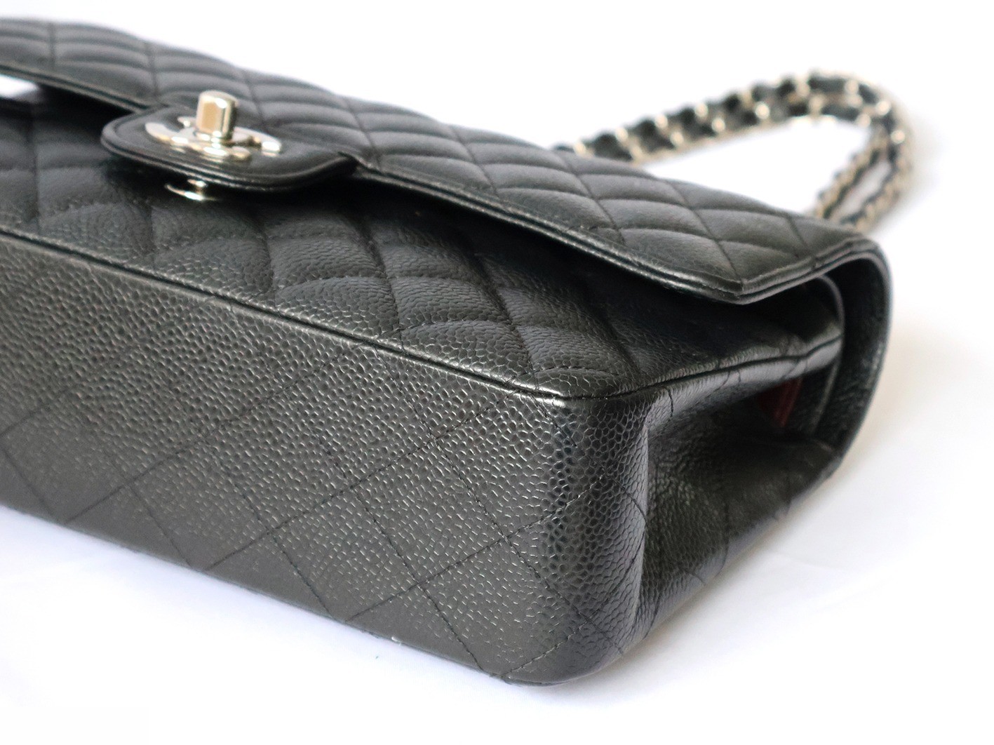 Caviar leather Matelassé 25 Double flap Double chain shoulder bag, black — view 4