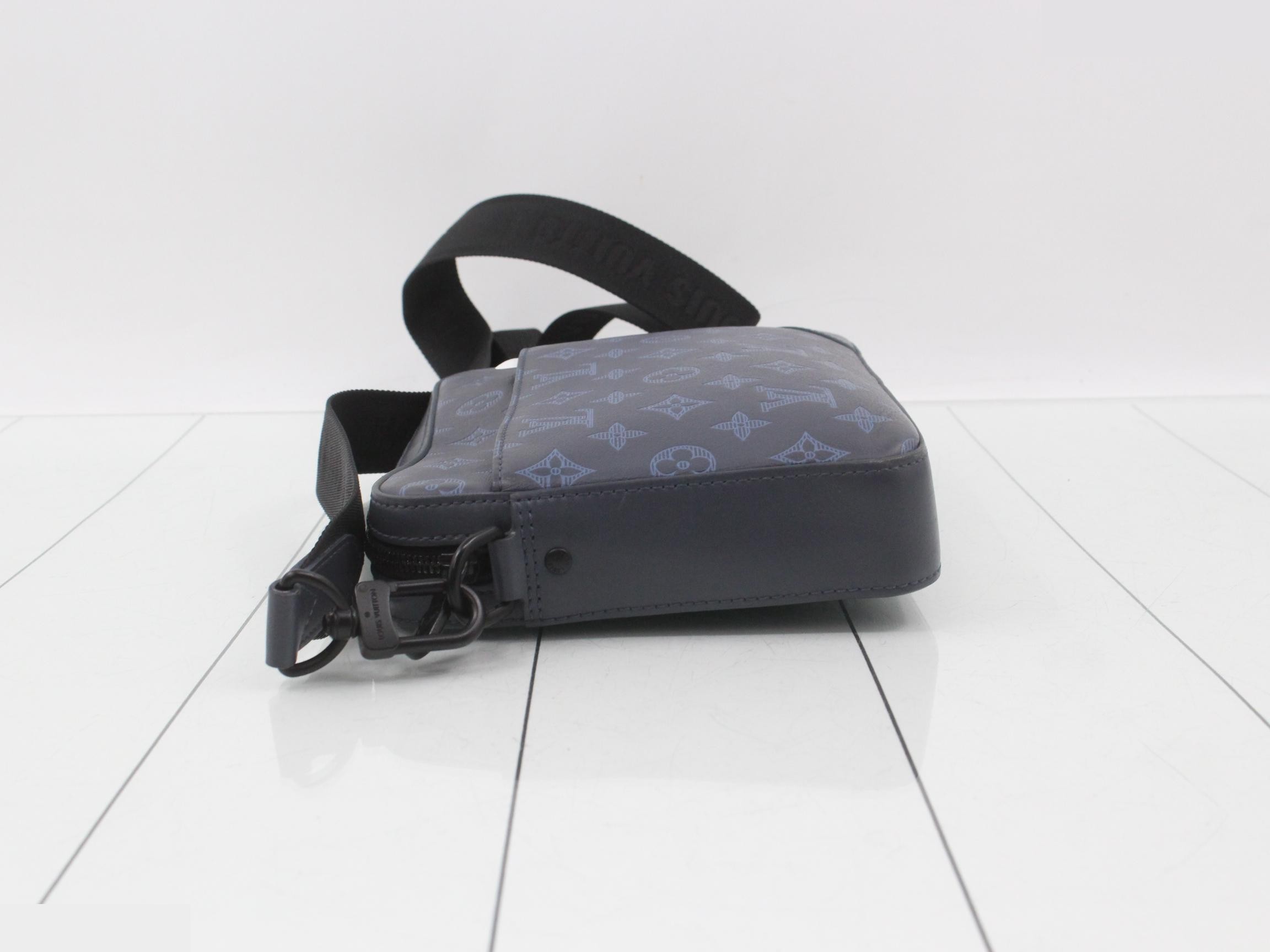 Monogram Shadow Duo Messenger Navy River Blue IC Chip — view 4