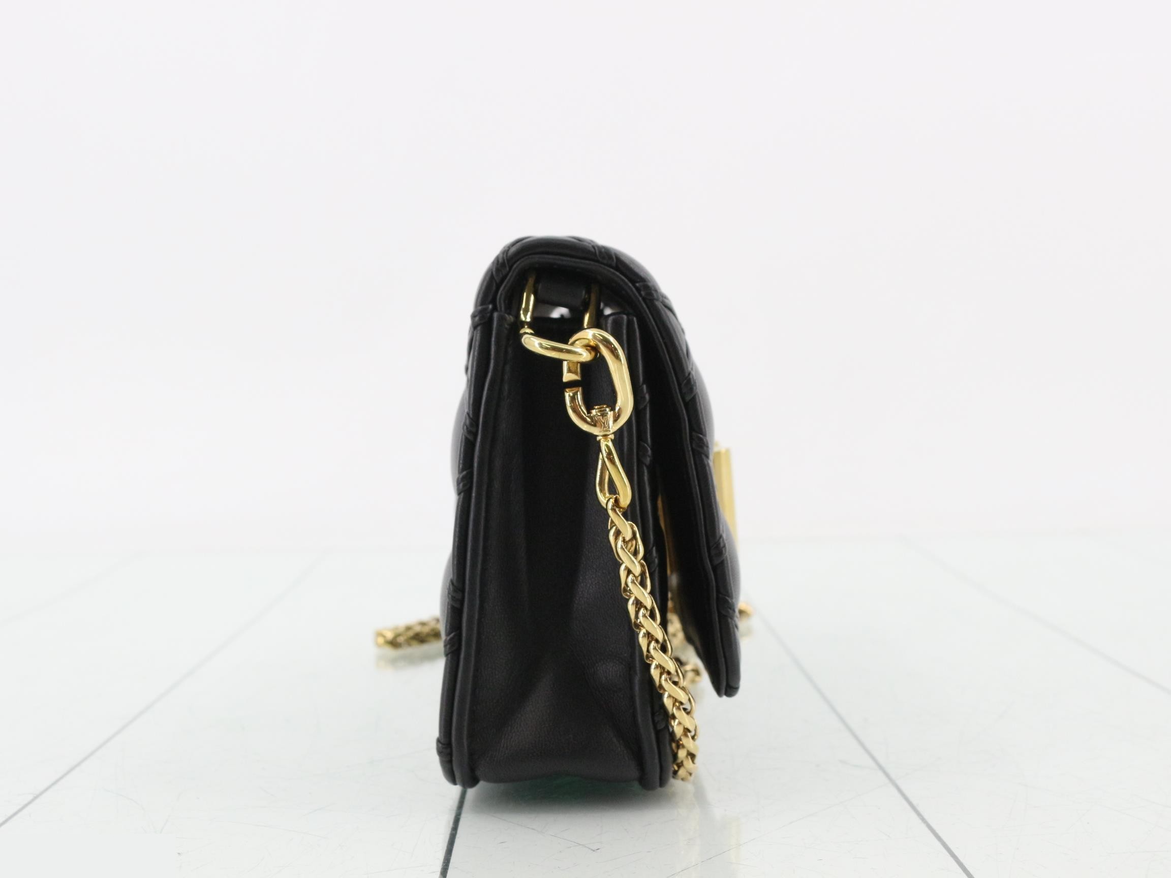 LV GO-14 Shoulder Bag — view 4