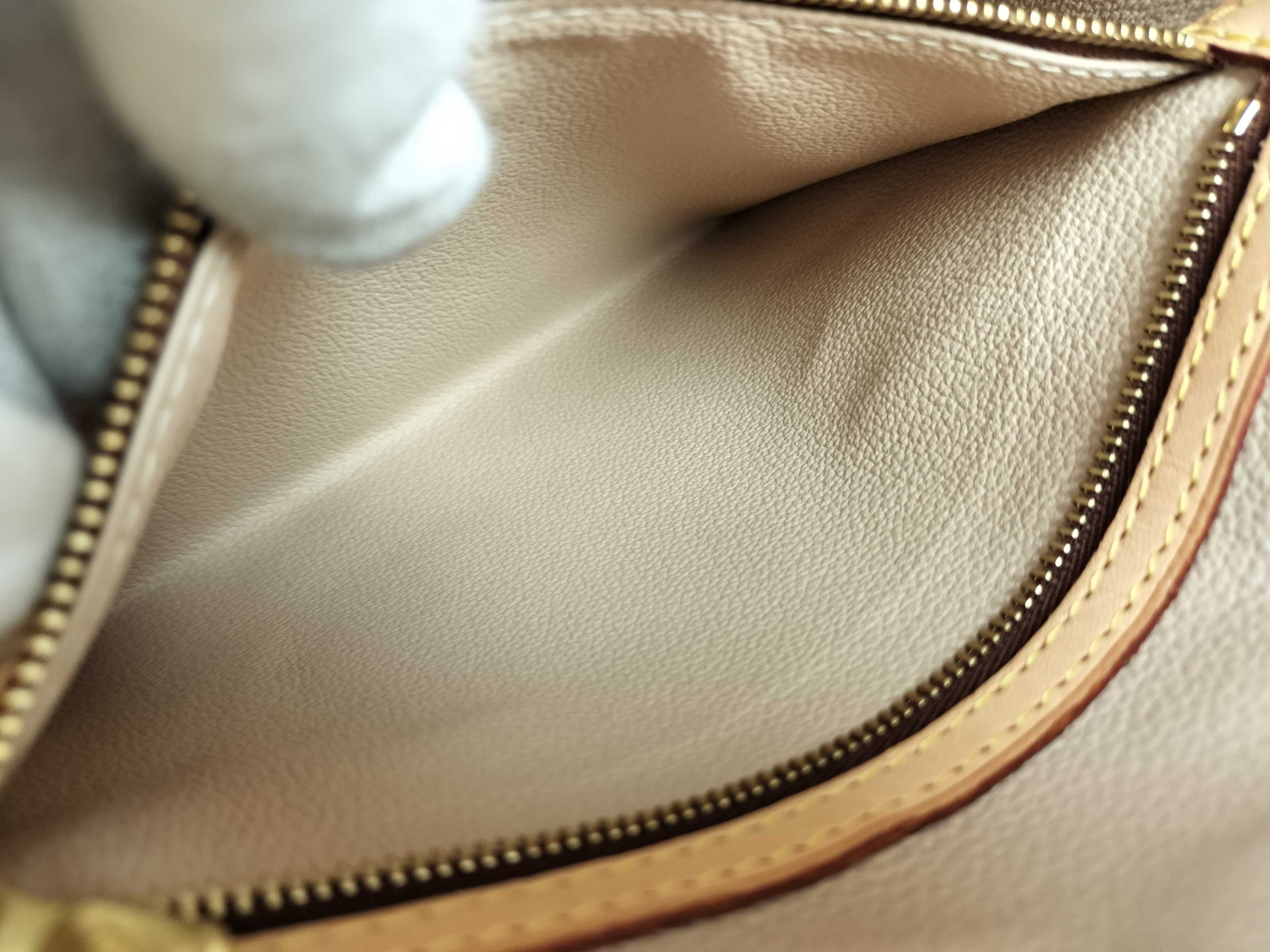 Monogram Bucket GM M42236 DK1067 Tote Bag — view 10