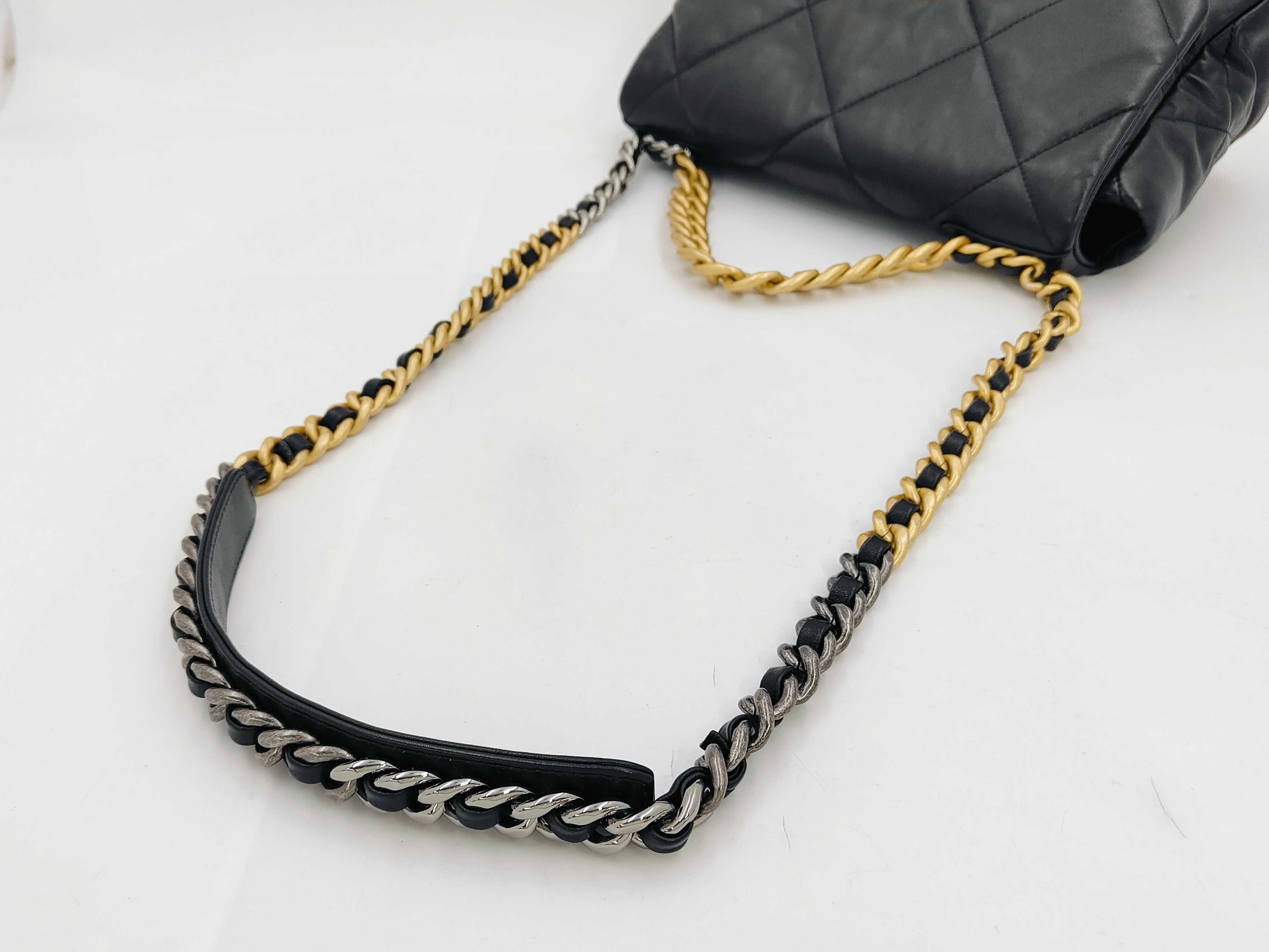 19 Bag, Black Quilted Lambskin, Medium, Gold Hardware, Tip Shoulder Bag — view 3