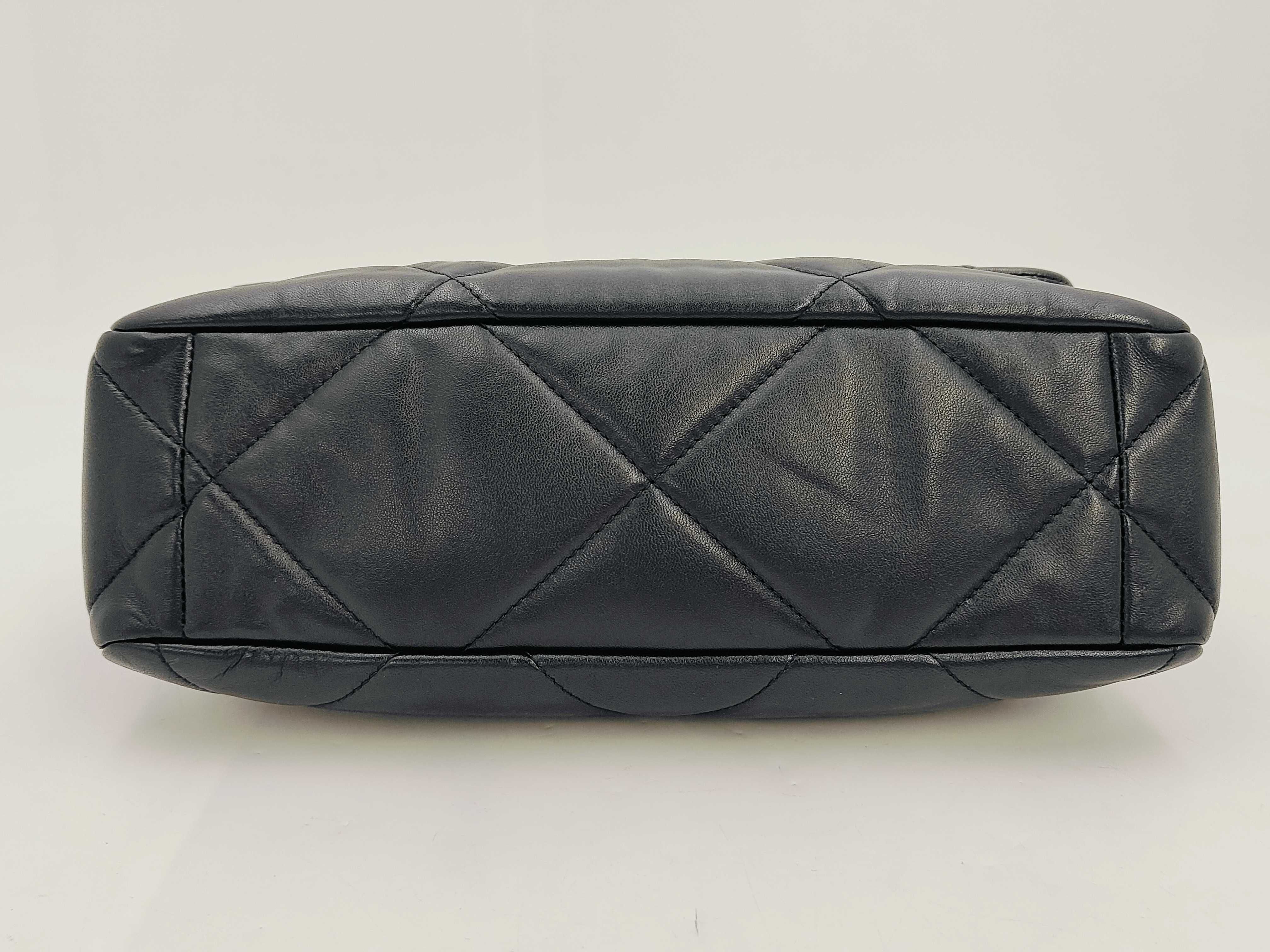 19 Bag, Black Quilted Lambskin, Medium, Gold Hardware, Tip Shoulder Bag — view 8