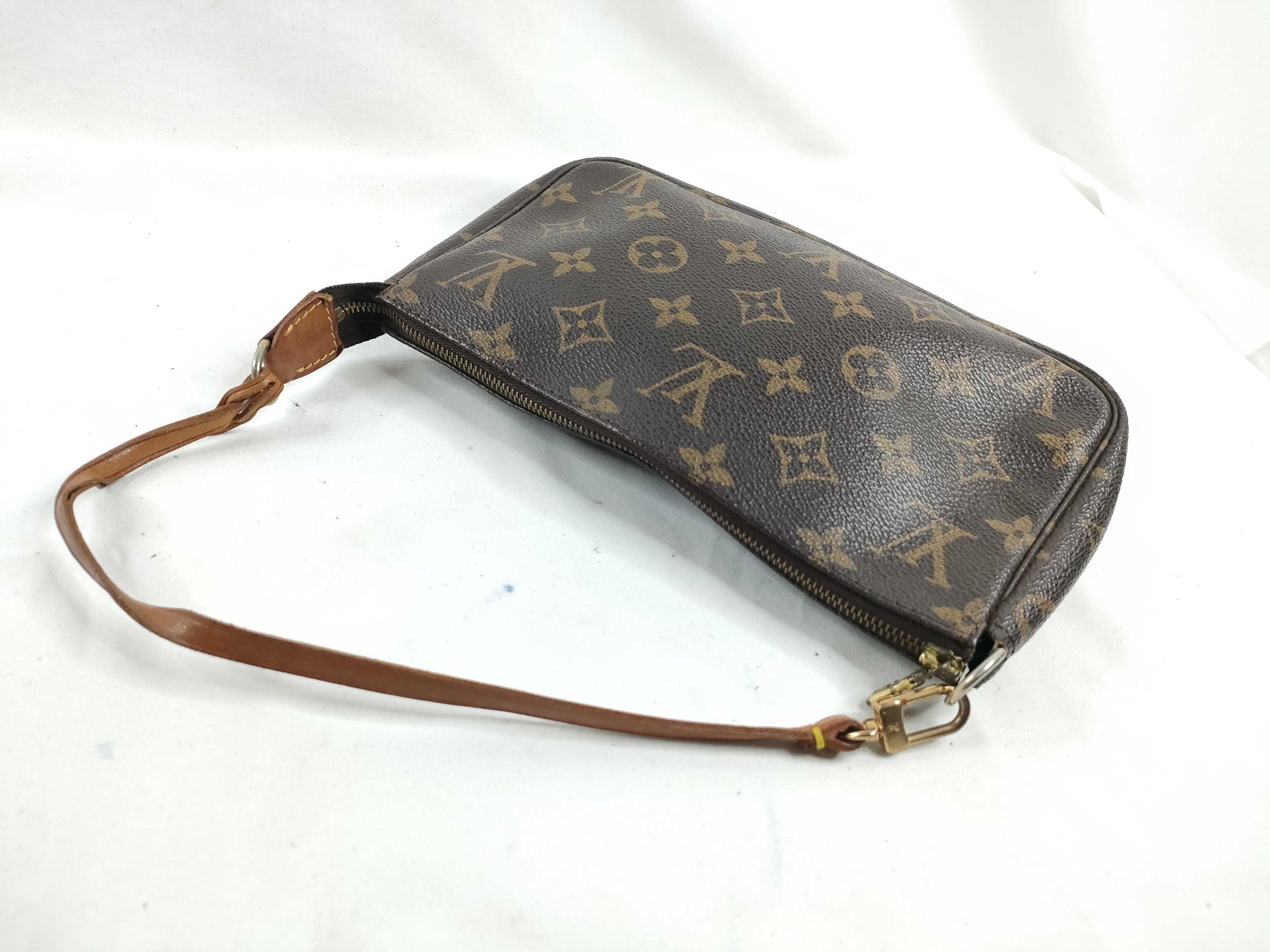 Monogram M40712 Pochette Accessoires Handbag — view 6