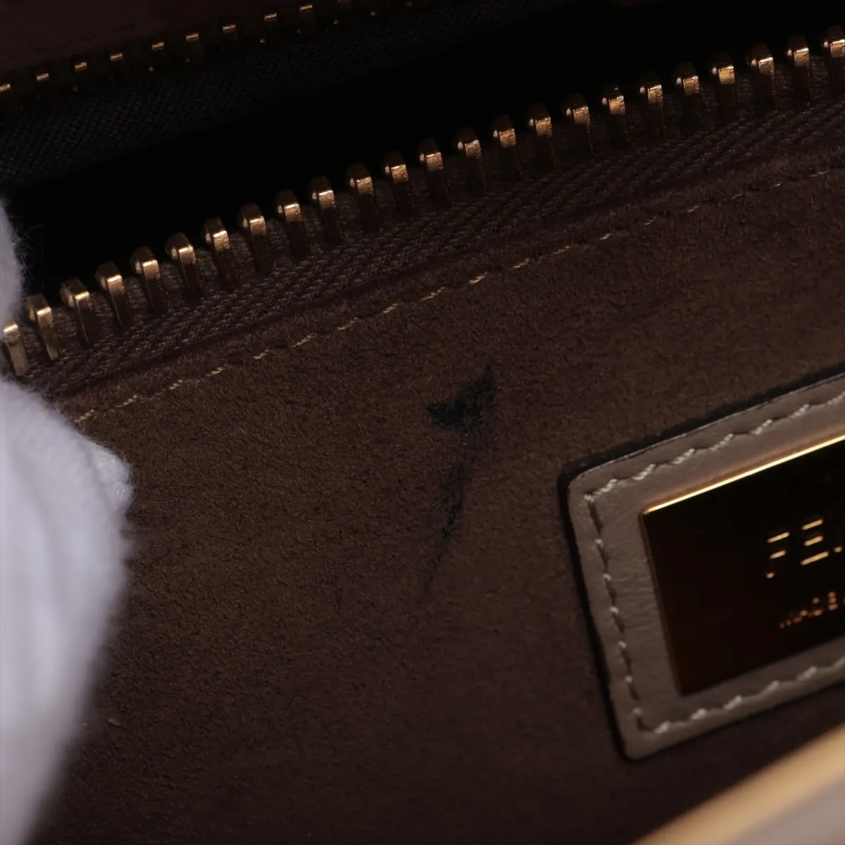 Peekaboo Regular Leather 2WAY Handbag Beige 8BN290 — view 13