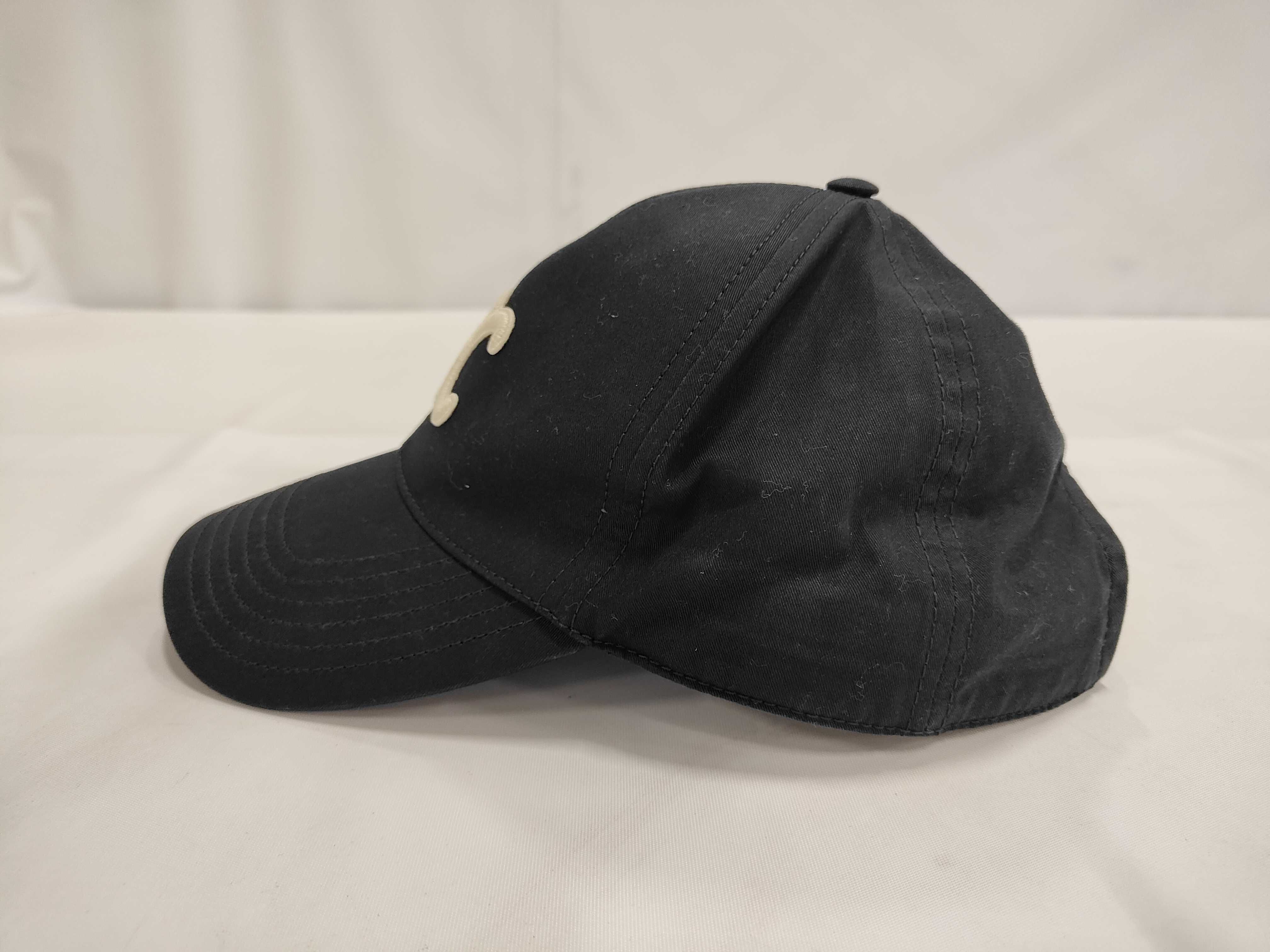 Triomphe Cap and other accessories — view 3