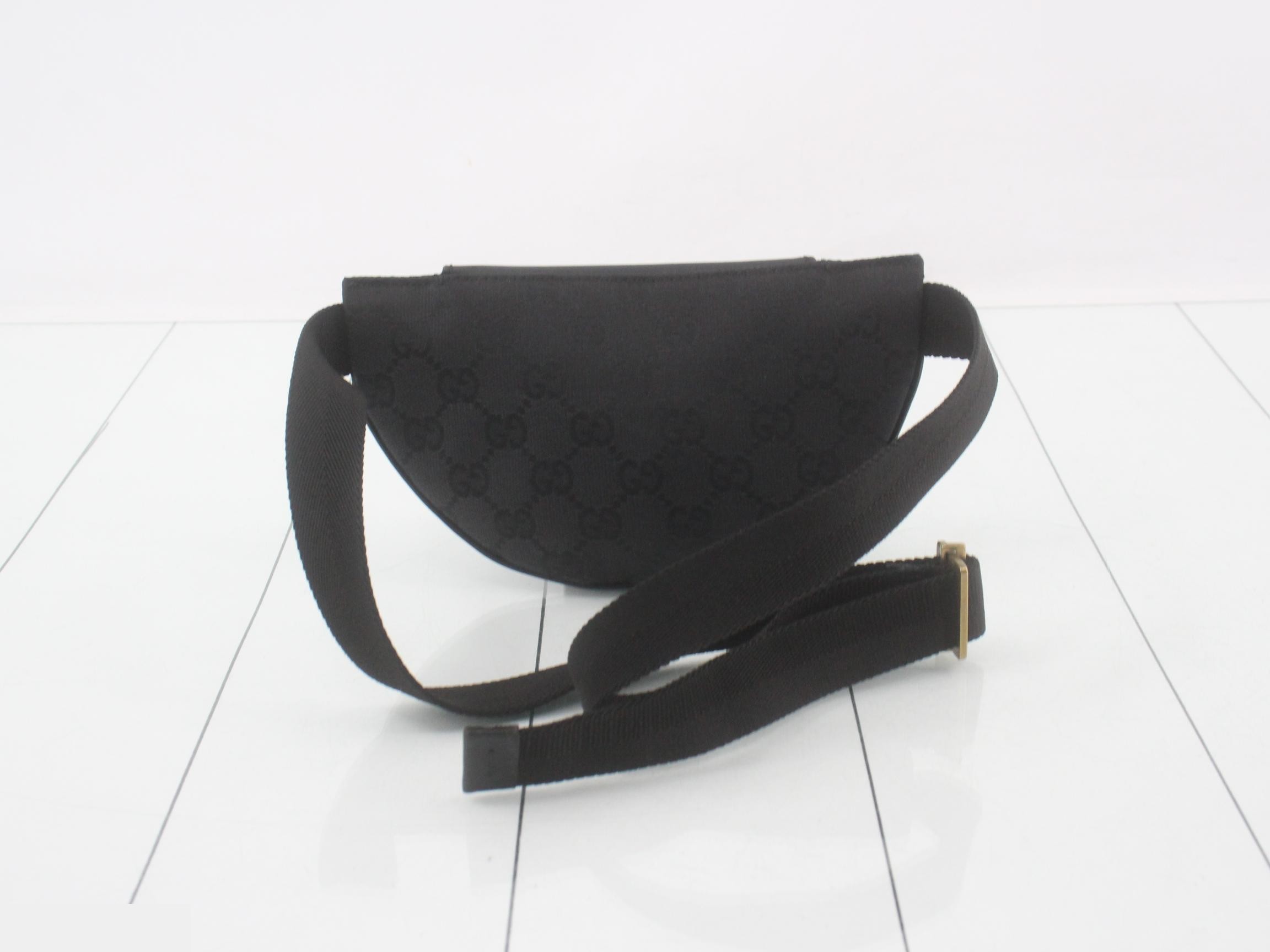 GG Canvas (Bag) - Shoulder Bag — view 2