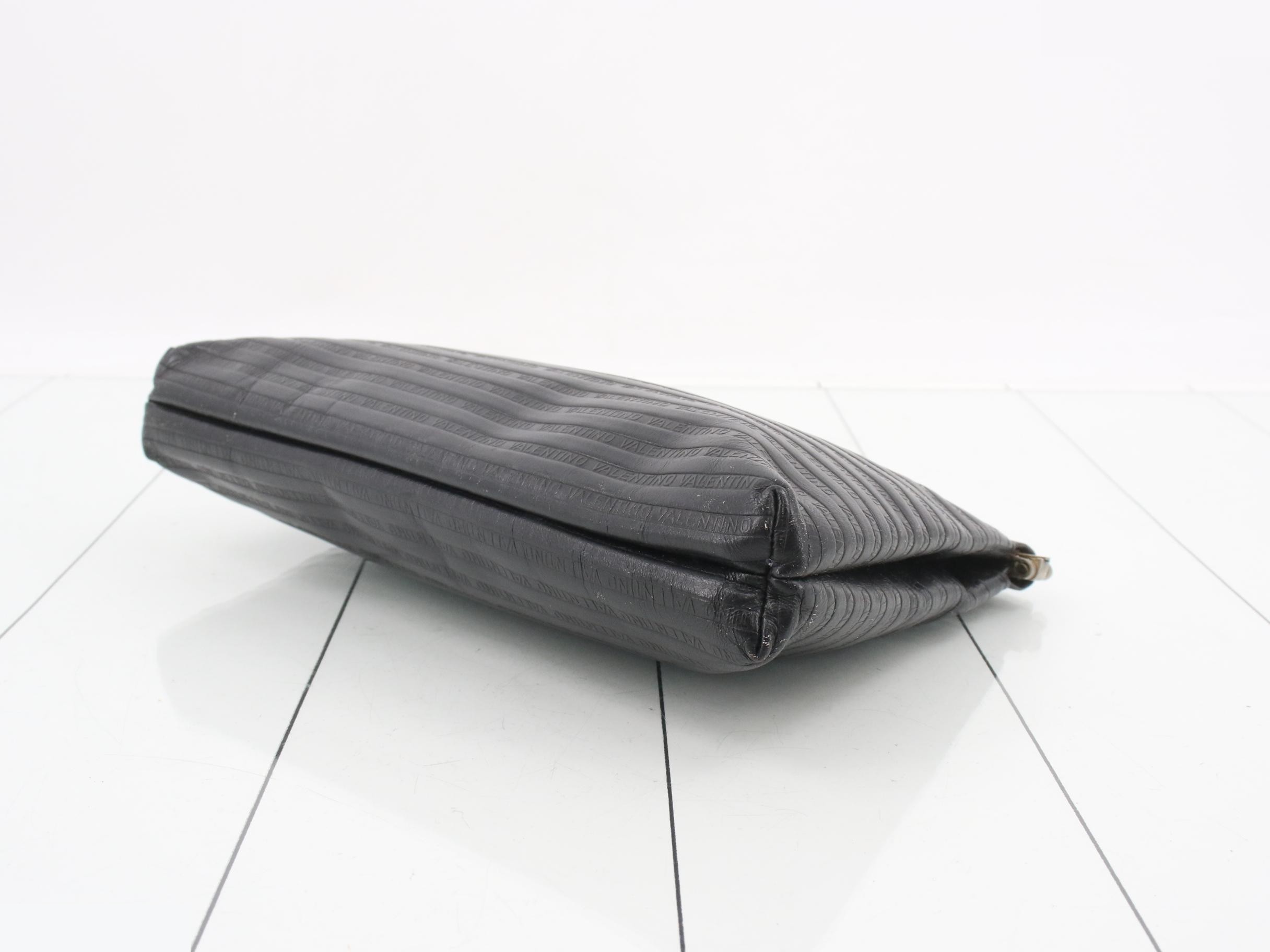 Mario Valentino - Other lines - Bags and clutch bags — view 6