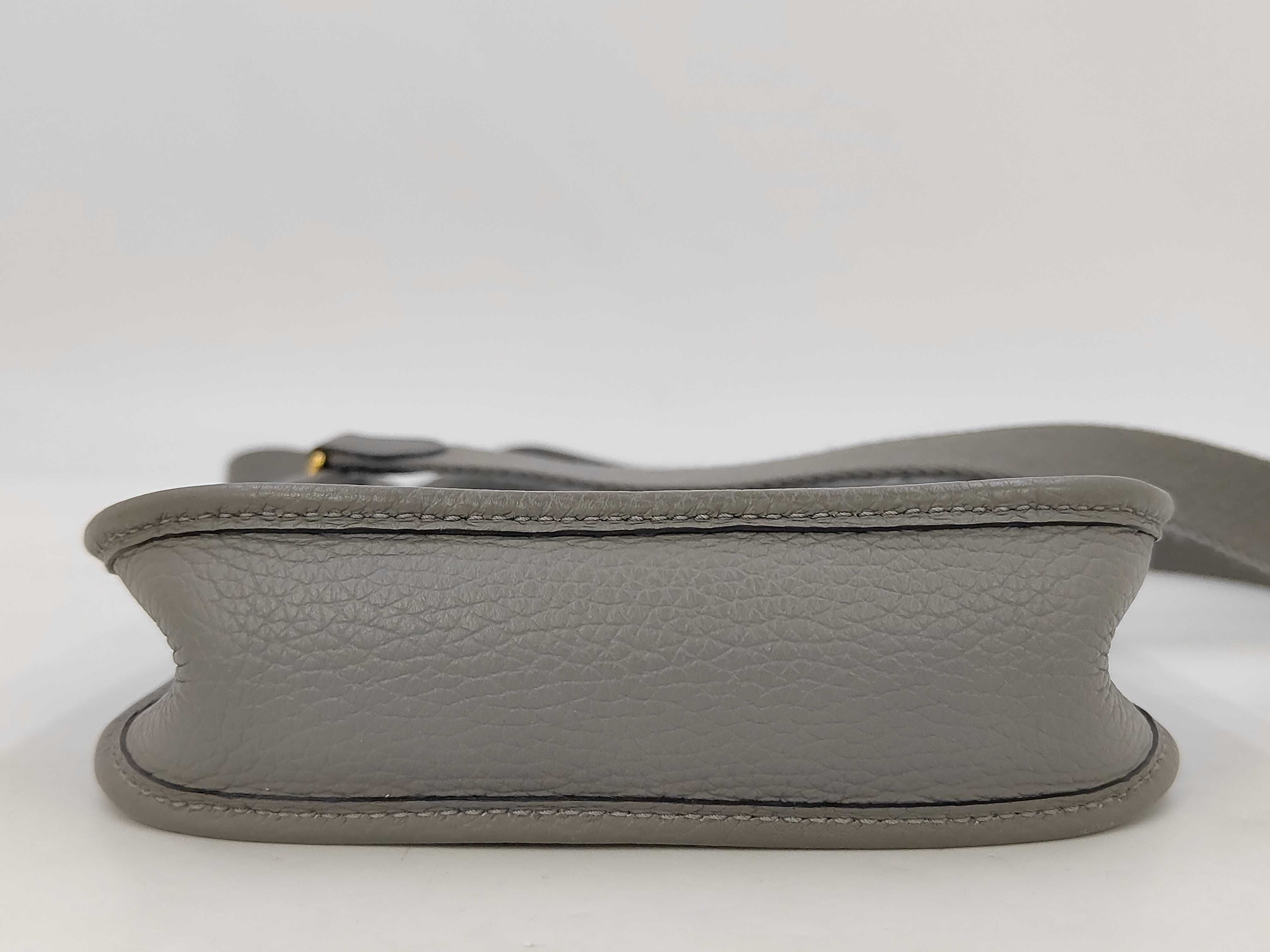Evelyne Grey B Shoulder Bag — view 4