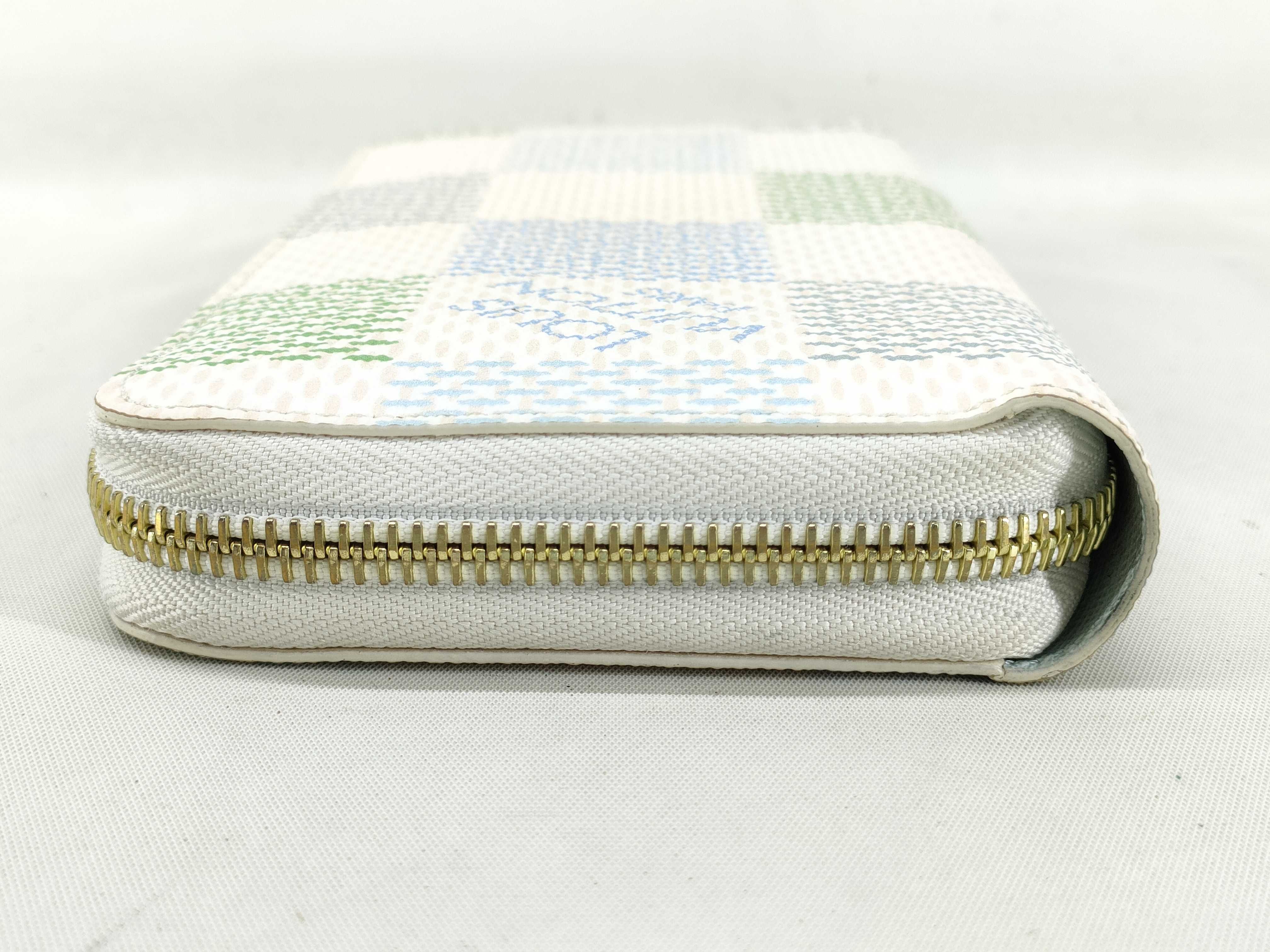 Damier Elicious Zippy Wallet N40748 RFID Wallet — view 5