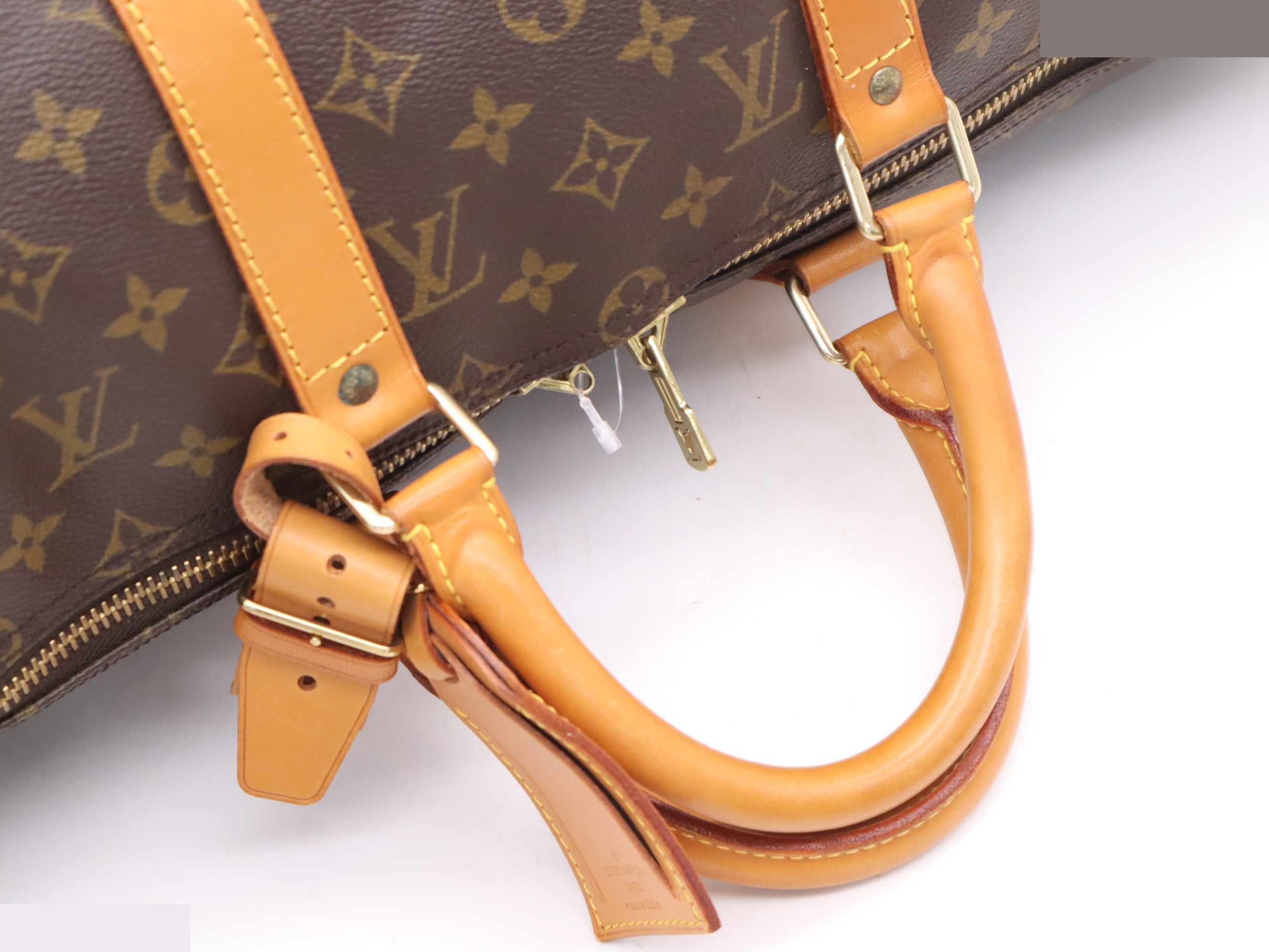 Keepall Bandouliere 50: Shoulder strap, padlock, 2 keys, name tag. — view 6