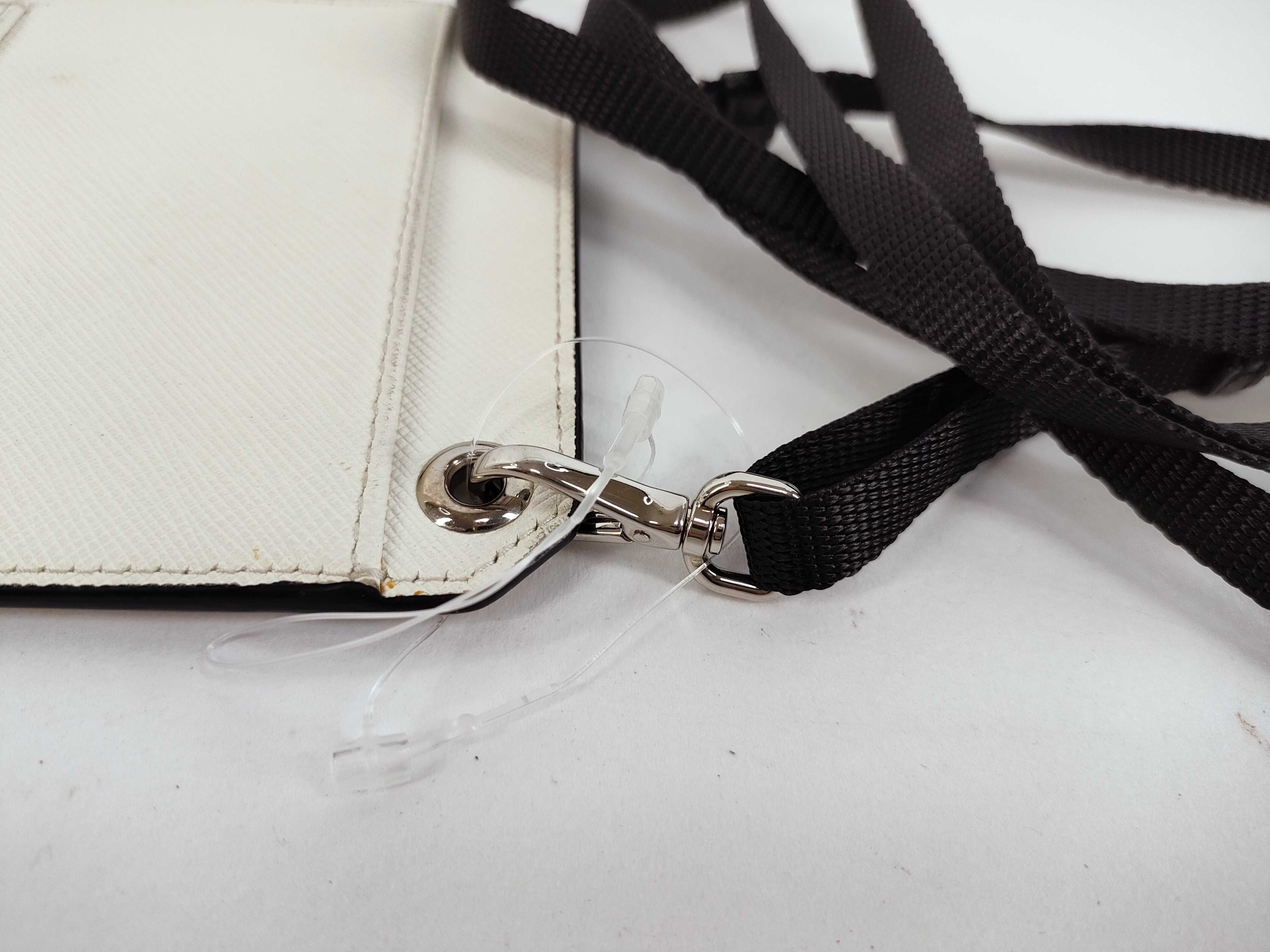 smartphone case, white, other accessories — view 5