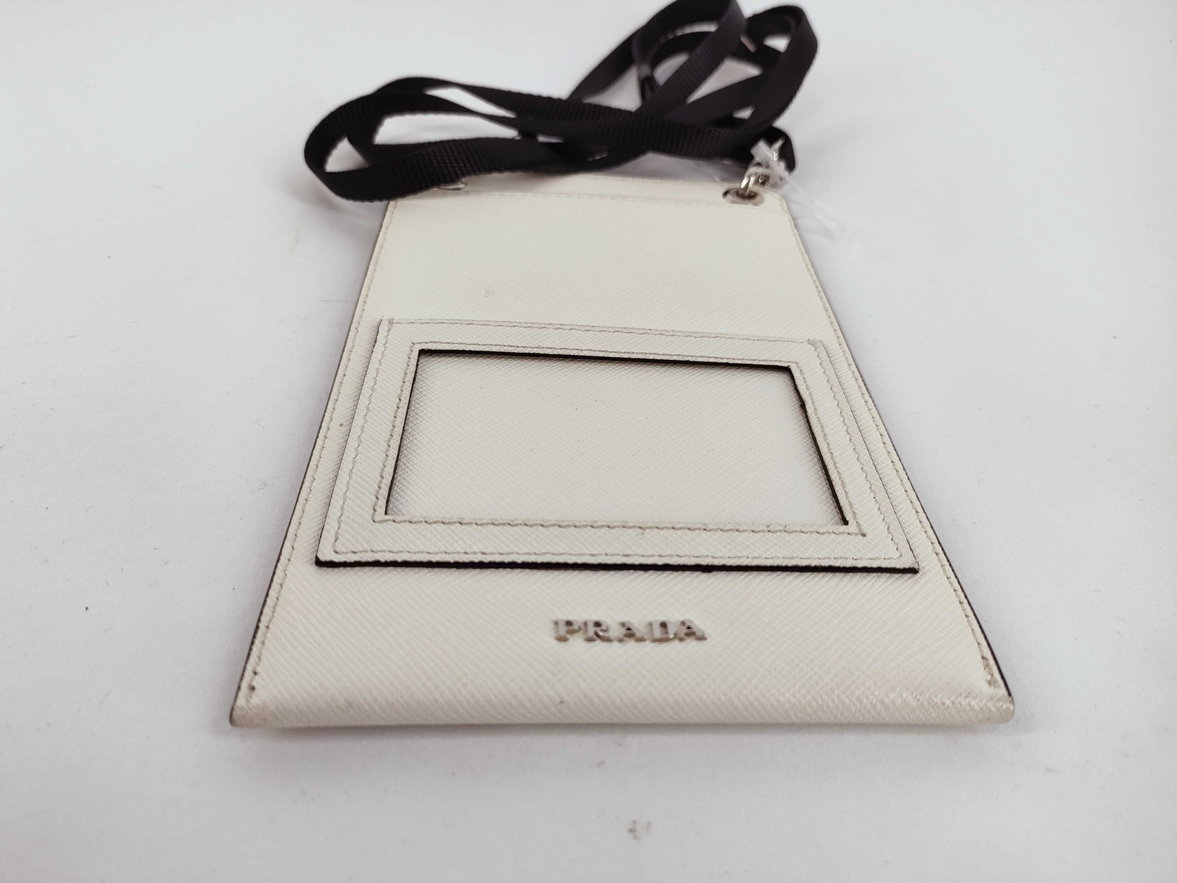 smartphone case, white, other accessories — view 7