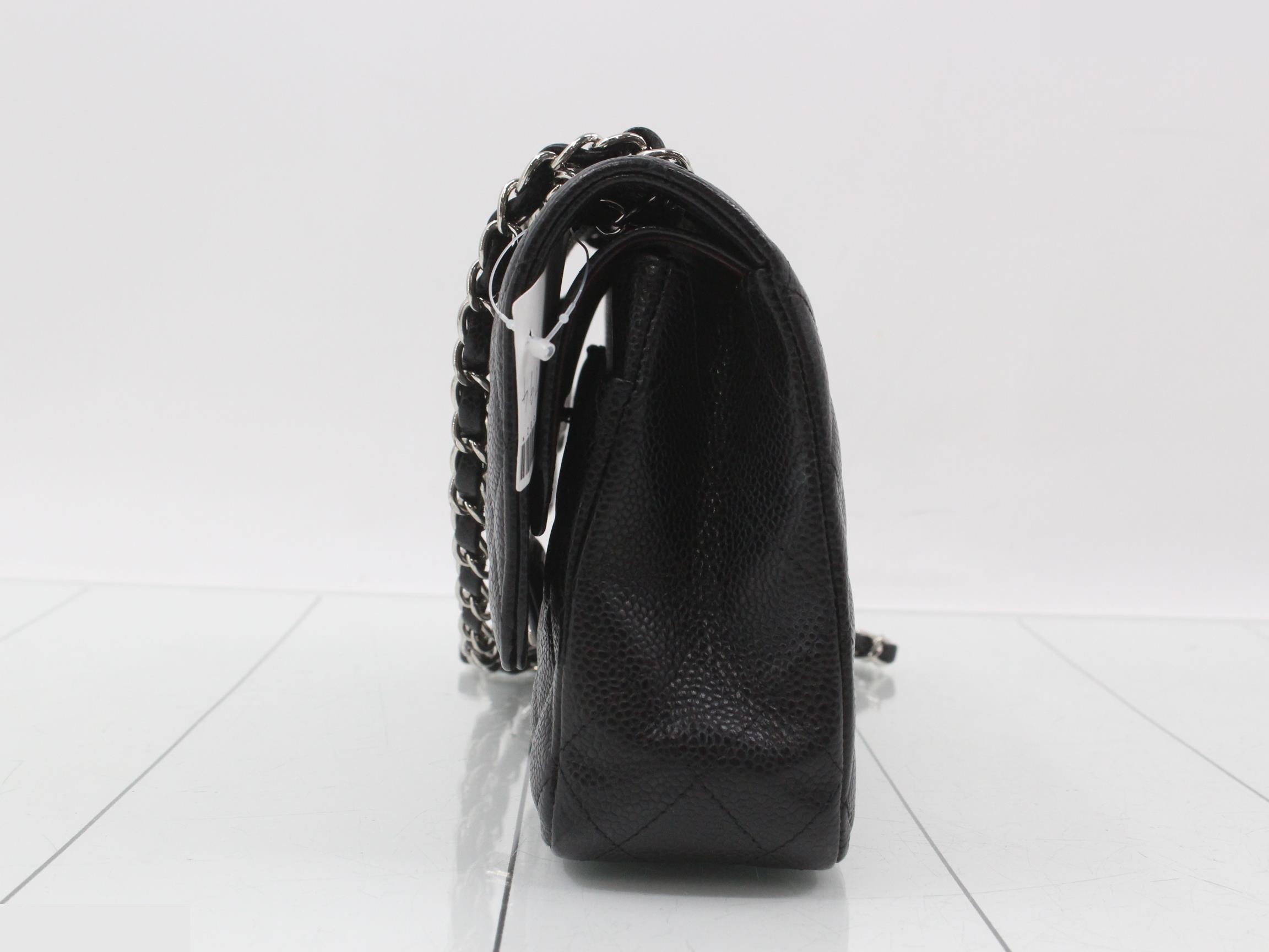 Matelassé 25 Caviar Skin Turnlock Double Flap Double Chain Shoulder Bag — view 3