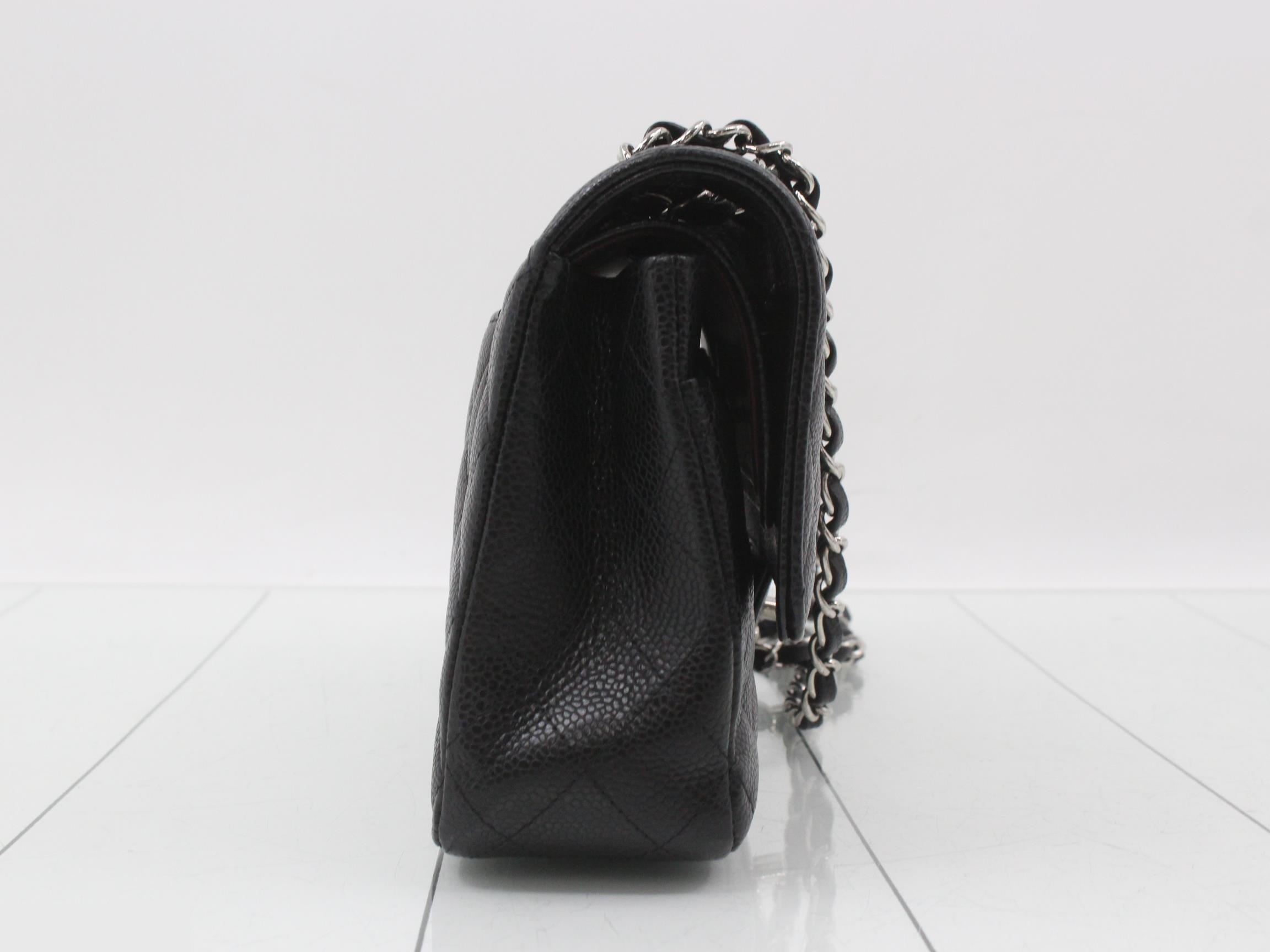 Matelassé 25 Caviar Skin Turnlock Double Flap Double Chain Shoulder Bag — view 4