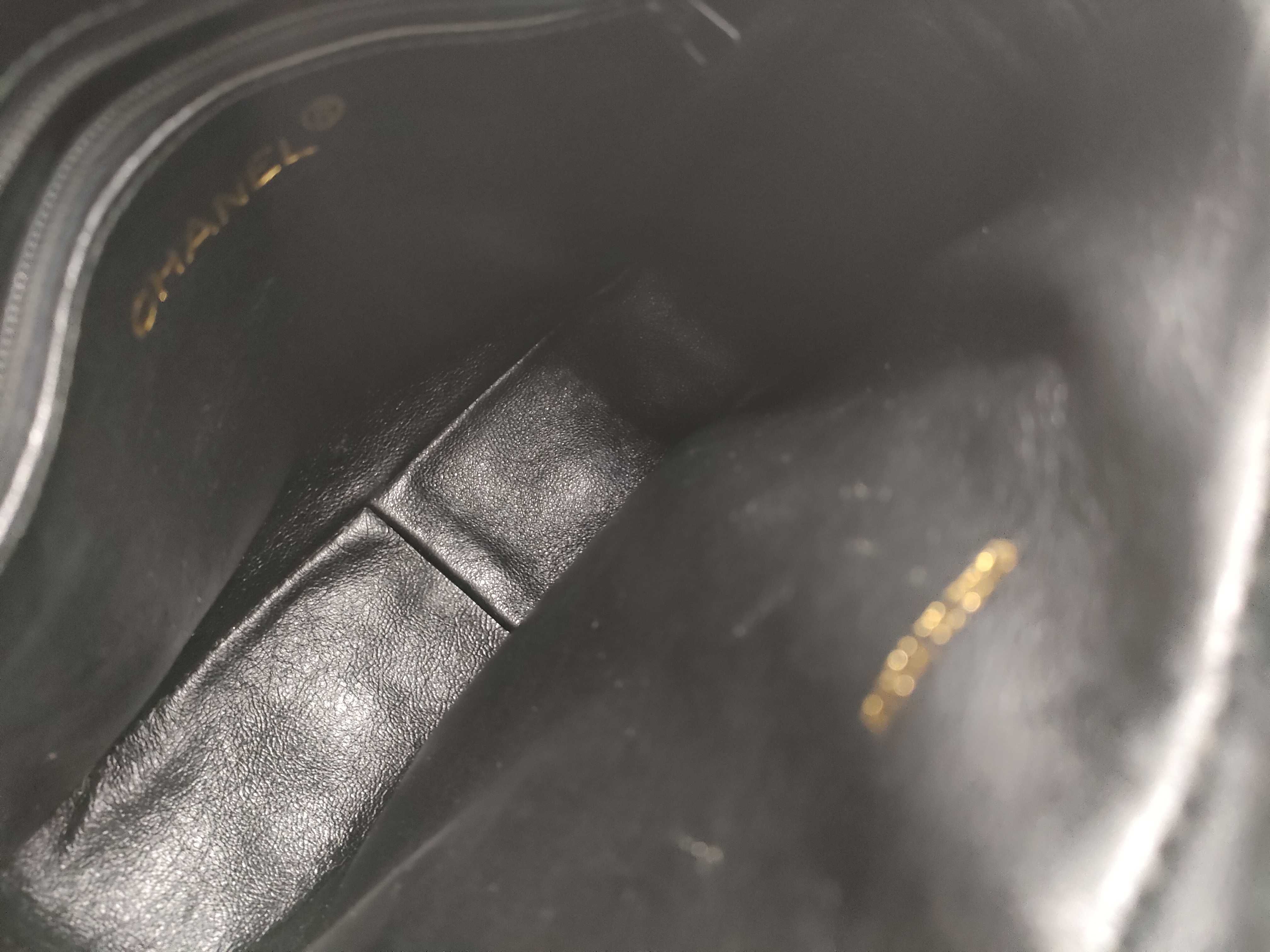 enamel shoulder bag (series number 0) — view 10