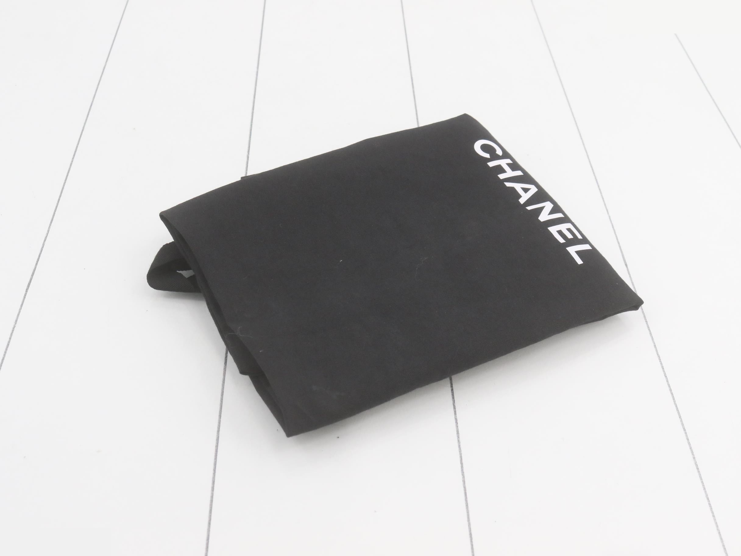 Boy Chanel Shoulder Bag — view 7