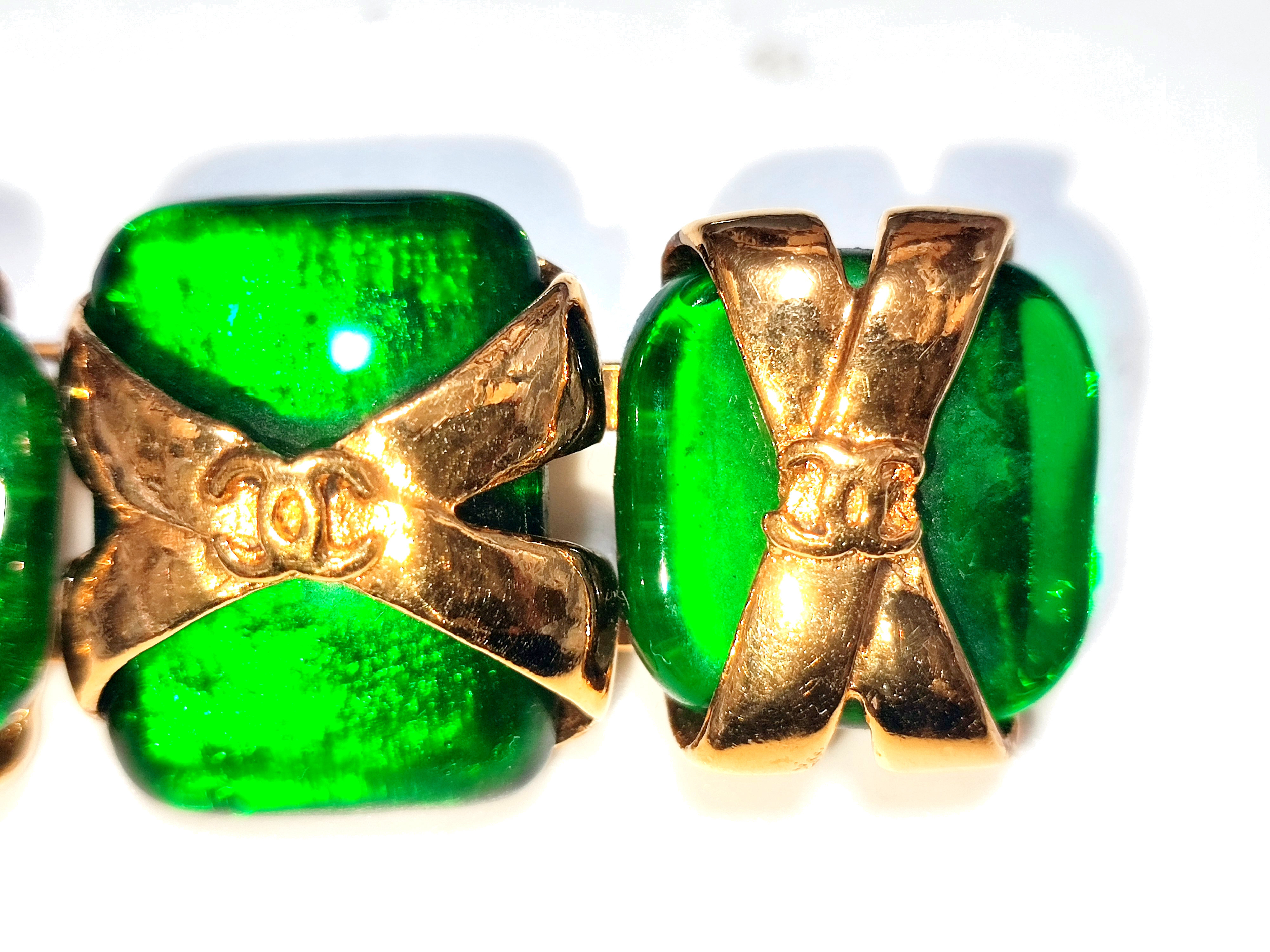 Gripoix Triple Coco Mark Brooch 94P Brooch — view 5