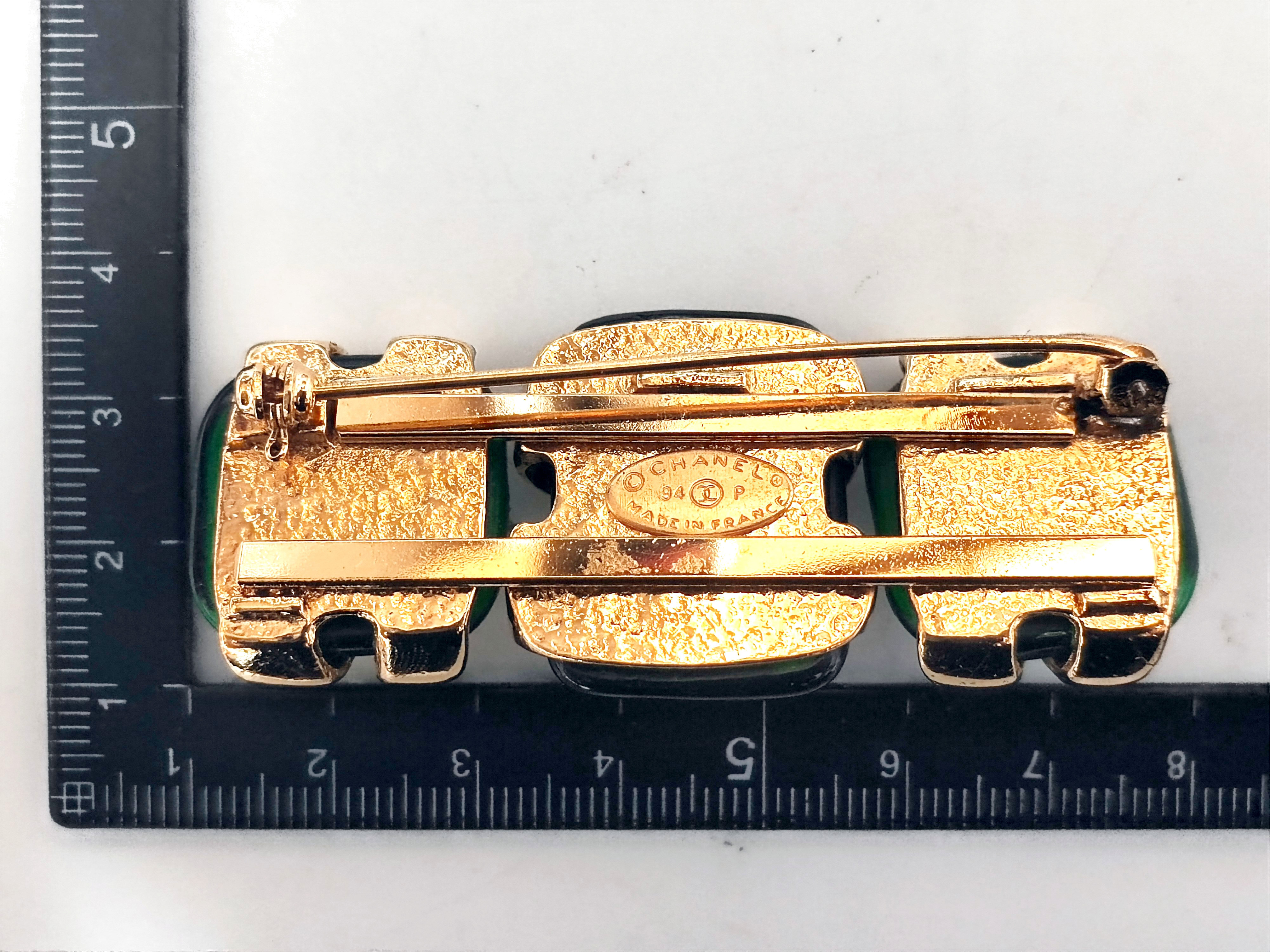 Gripoix Triple Coco Mark Brooch 94P Brooch — view 6