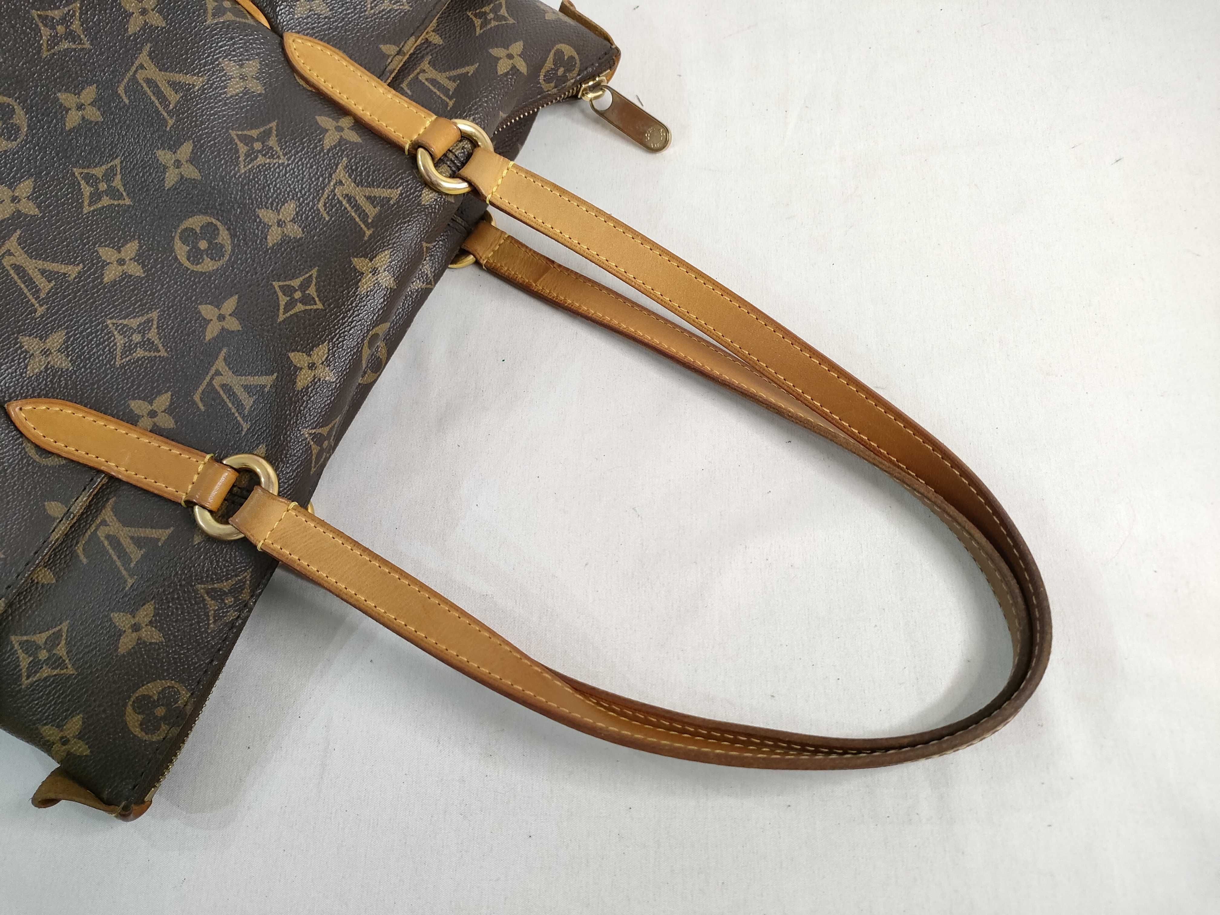 Monogram Totally PM M56688 FL5019 Brown Shoulder Bag — view 3