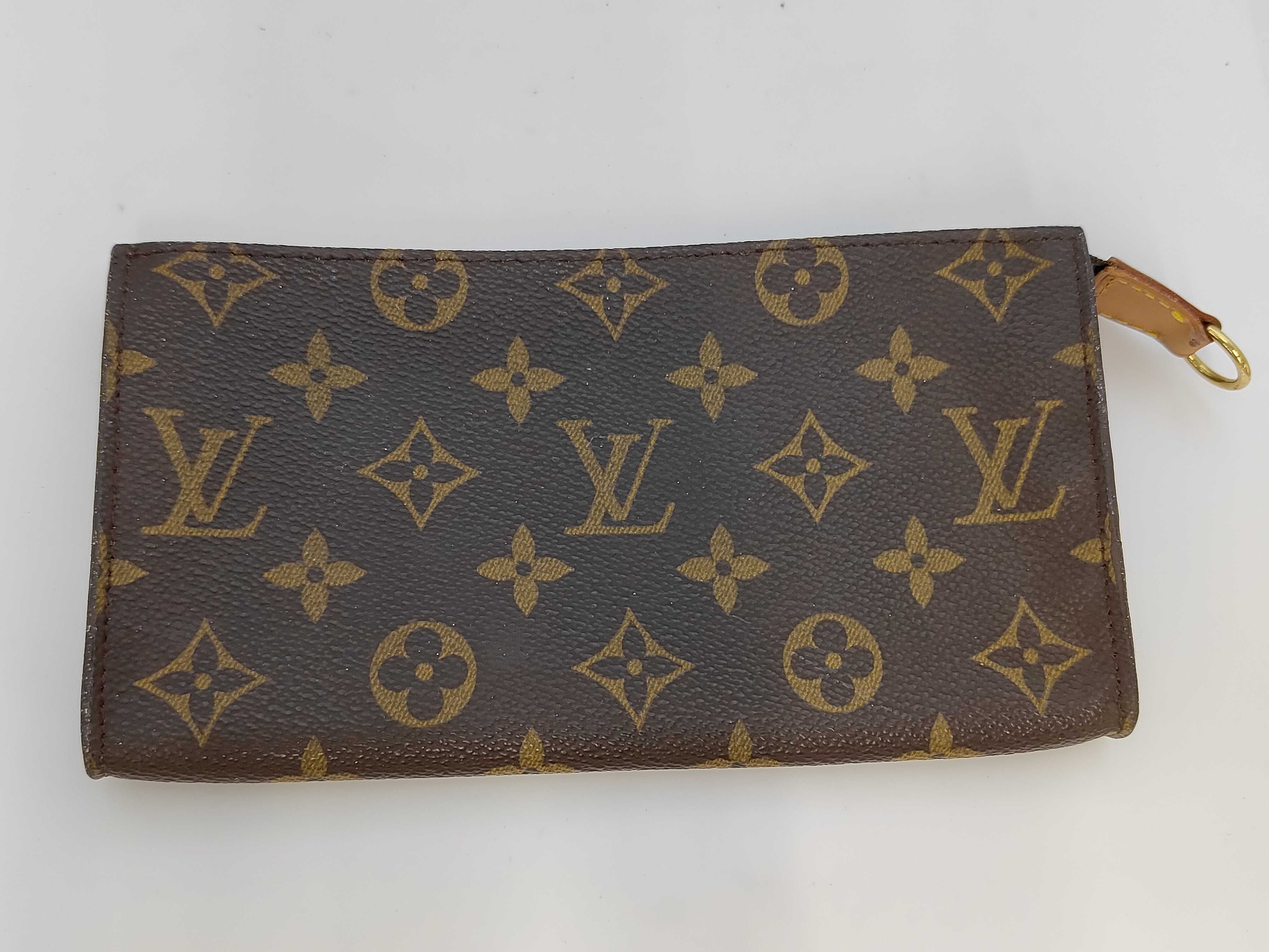 pouch
