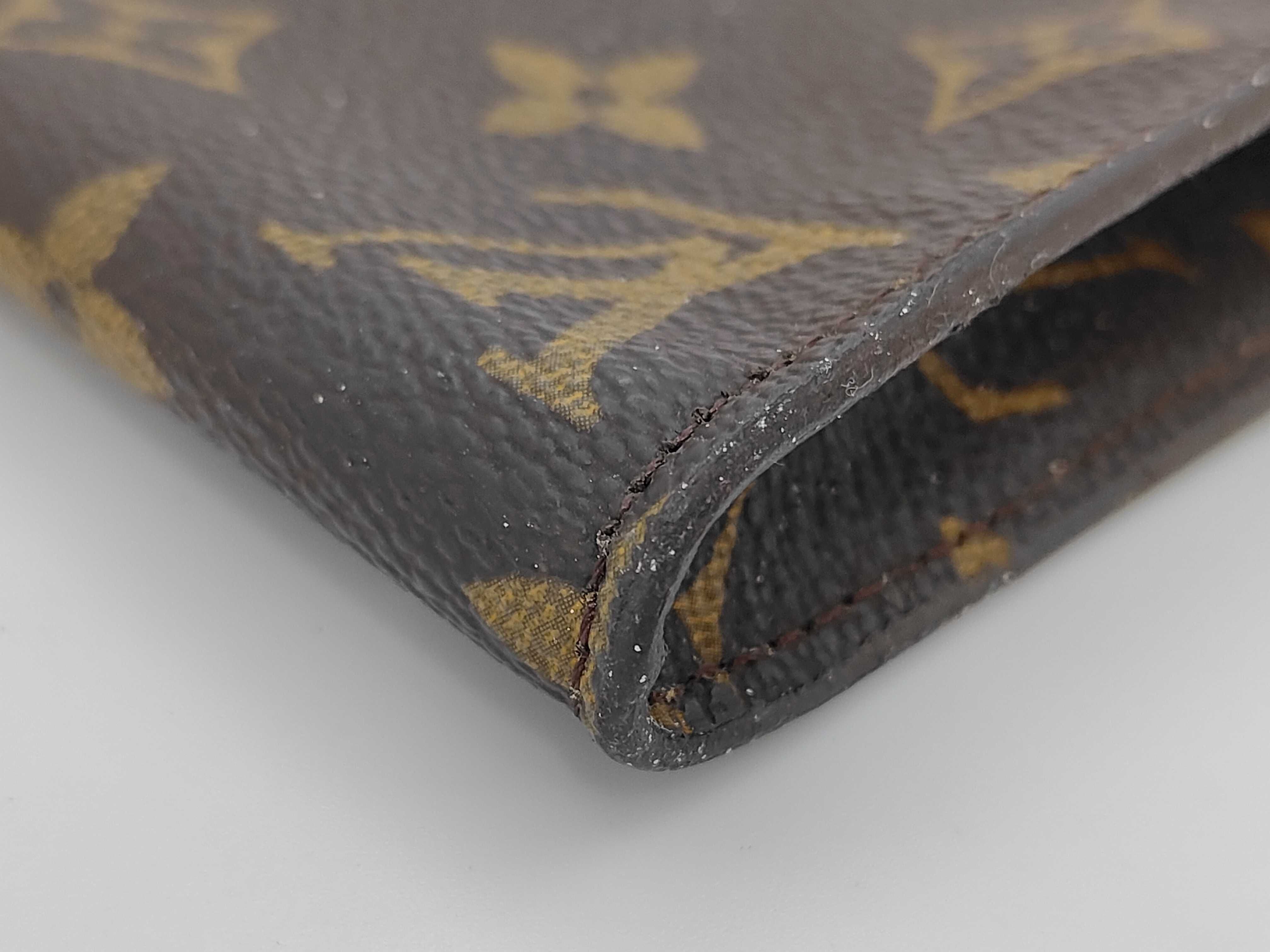 pouch — view 3