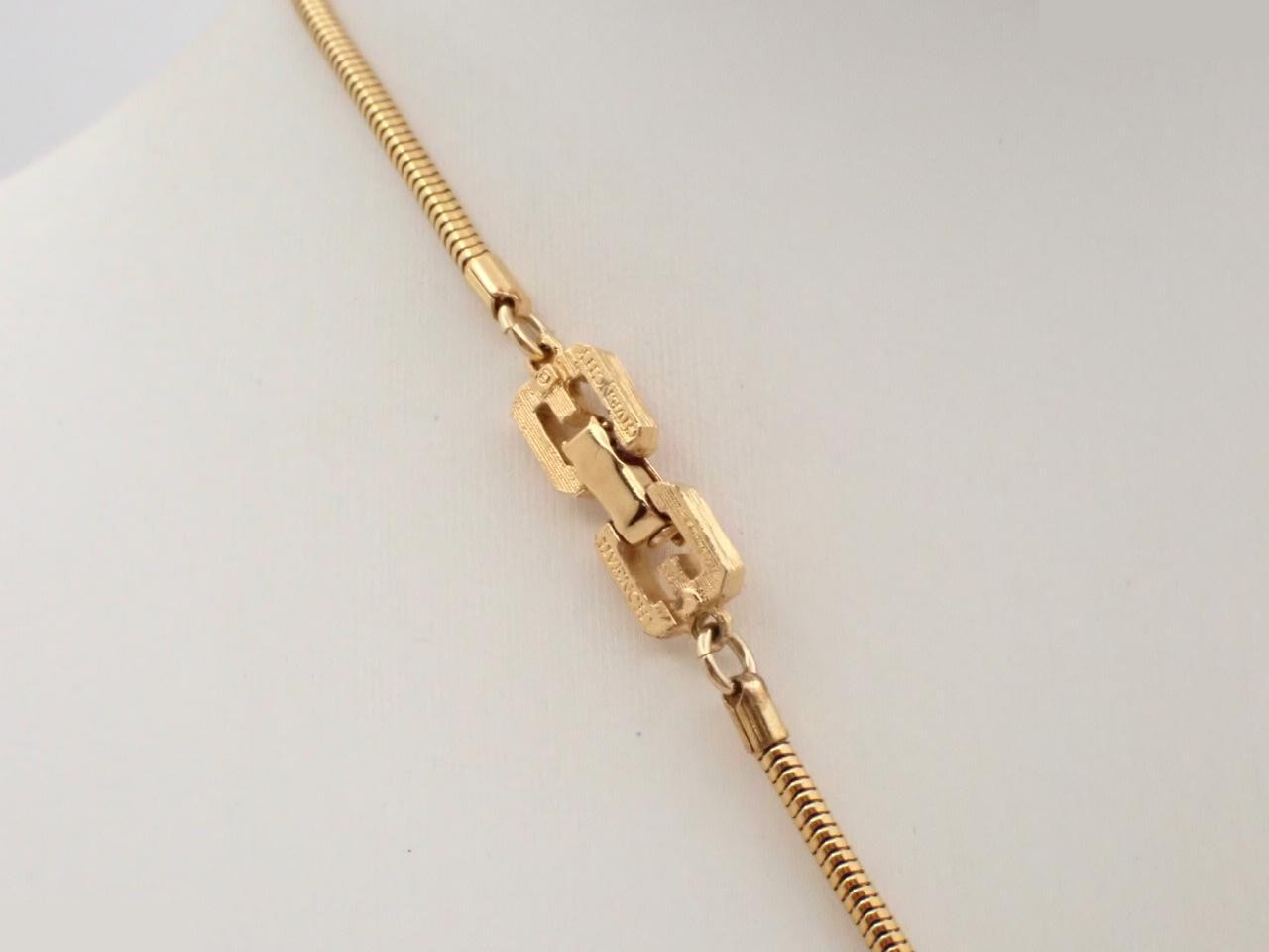 Other lines: Precious metals, necklaces, pendants — view 2