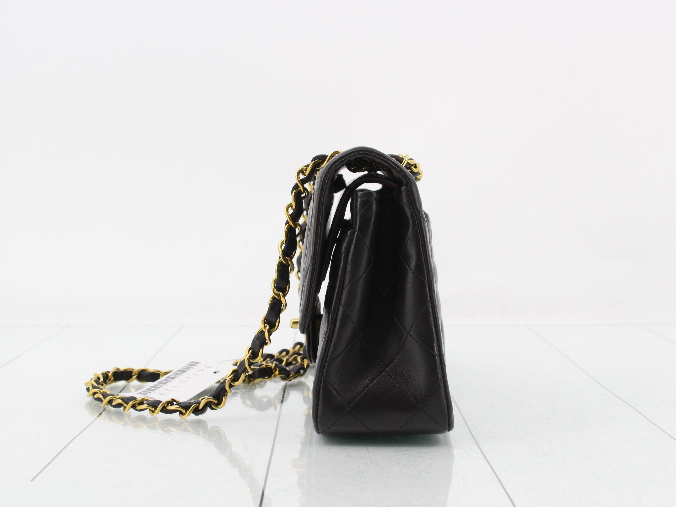 Lambskin Matelassé 23 Double Flap Chain Shoulder Bag — view 3