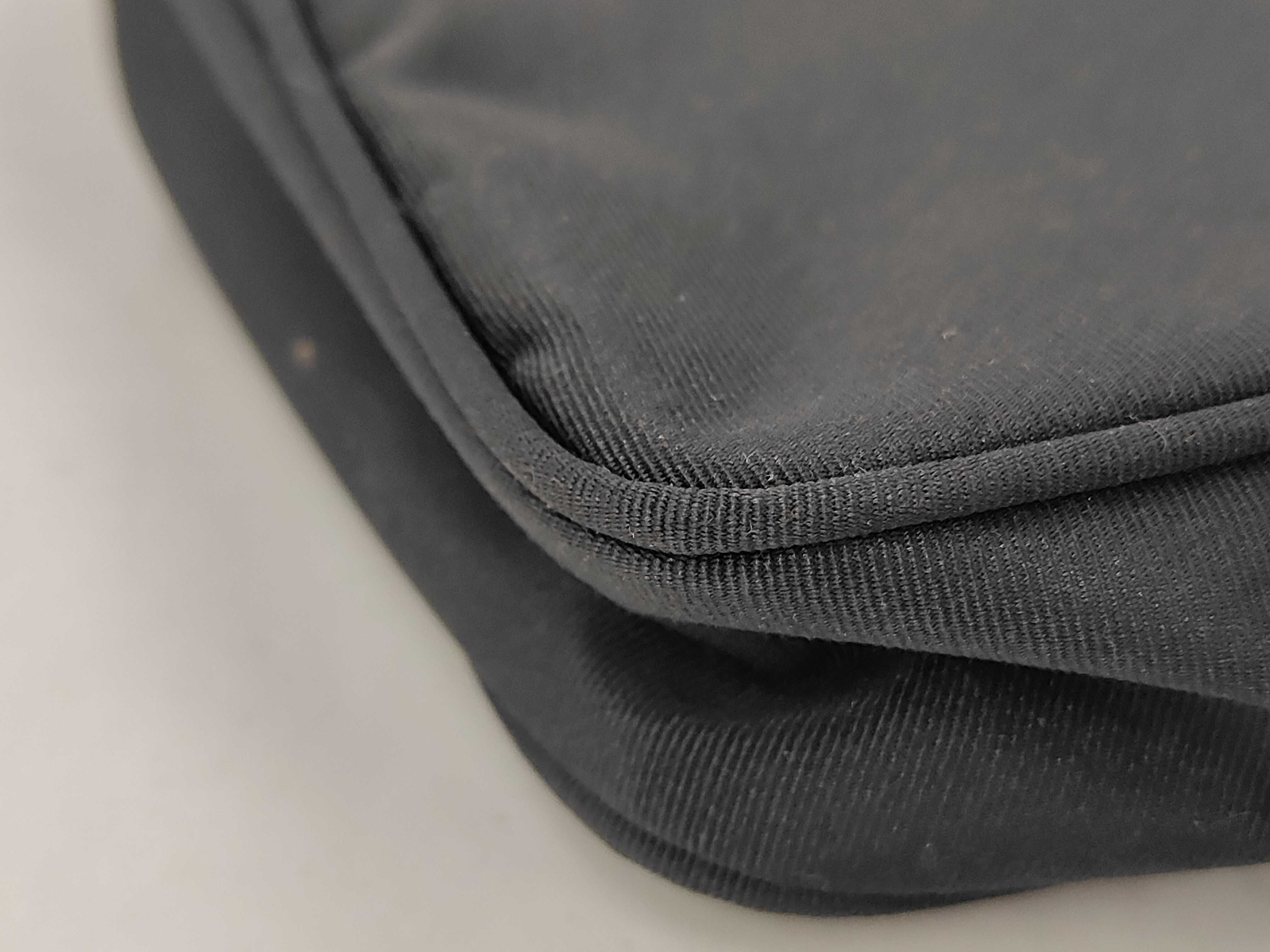 pouch and other accessories — view 4