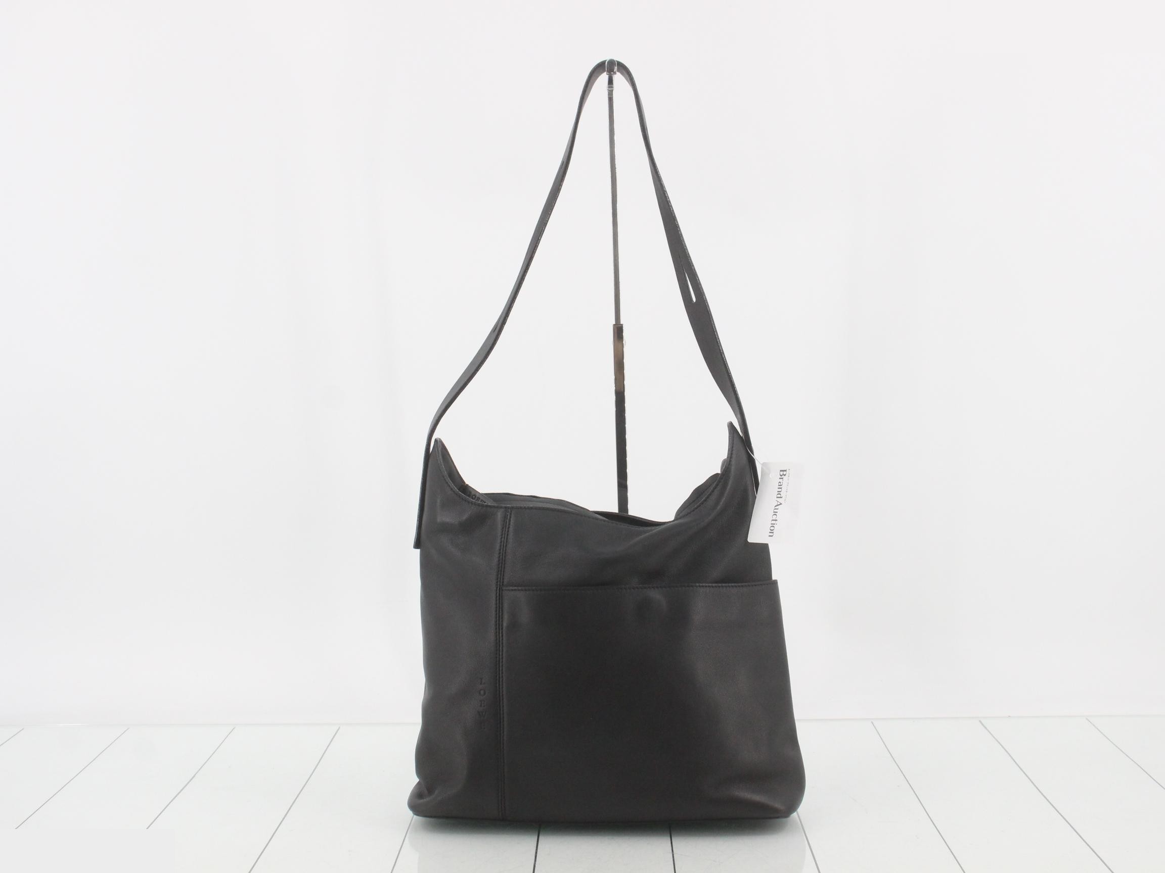 Leather shoulder bag