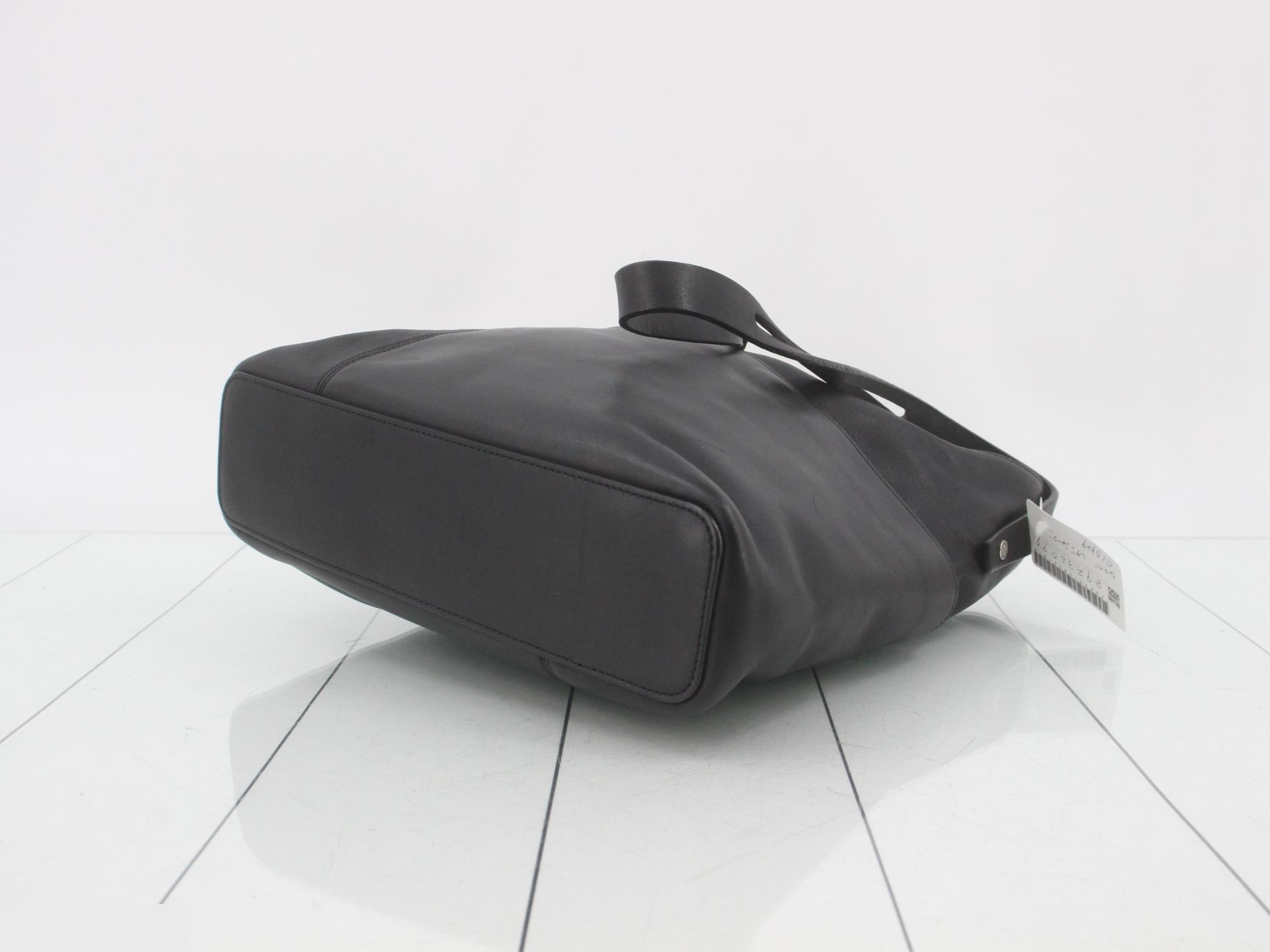 Leather shoulder bag — view 6