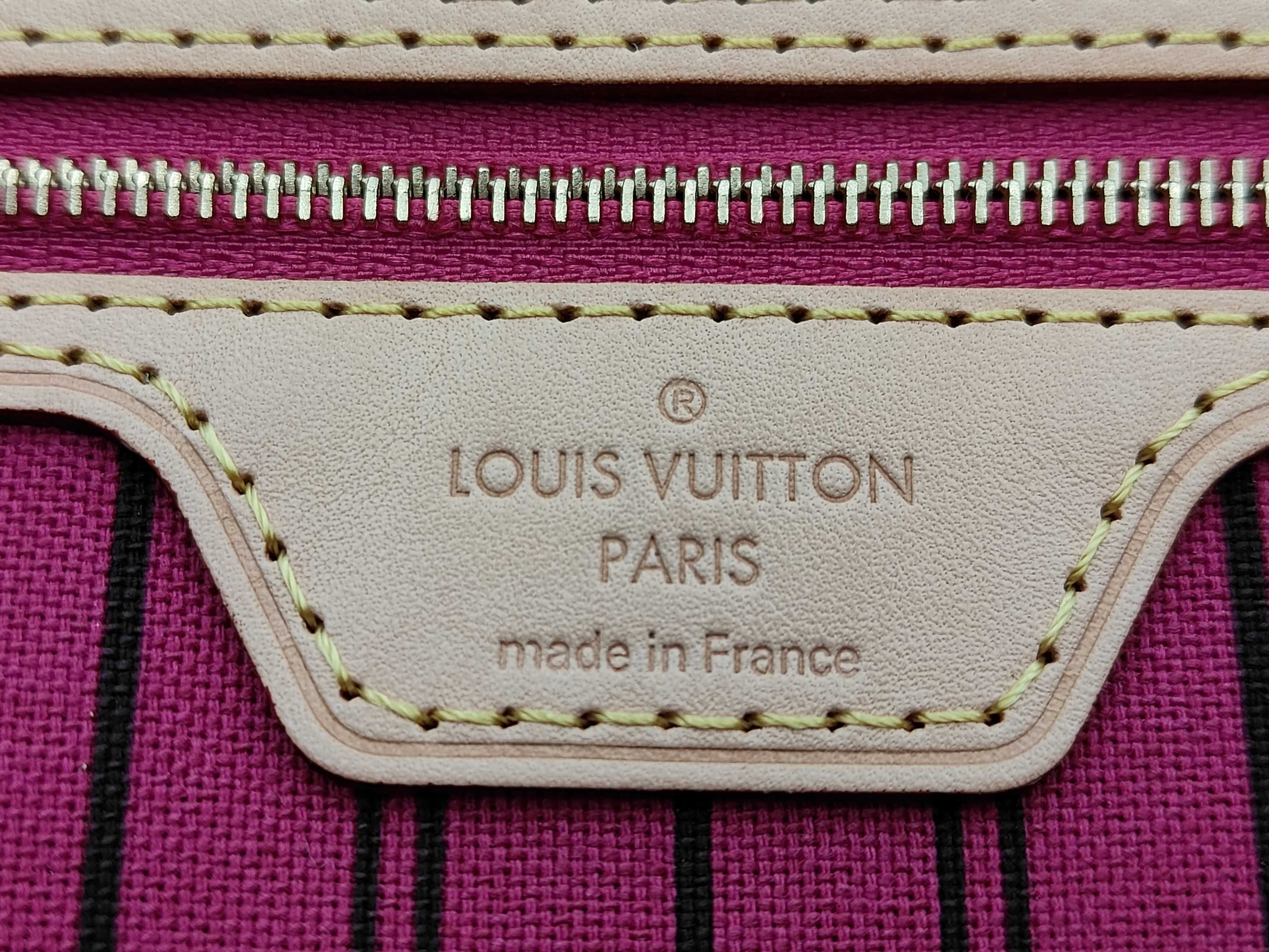 Delightful MM Shoulder Bag, Monogram, M50156, with dust bag. — view 11