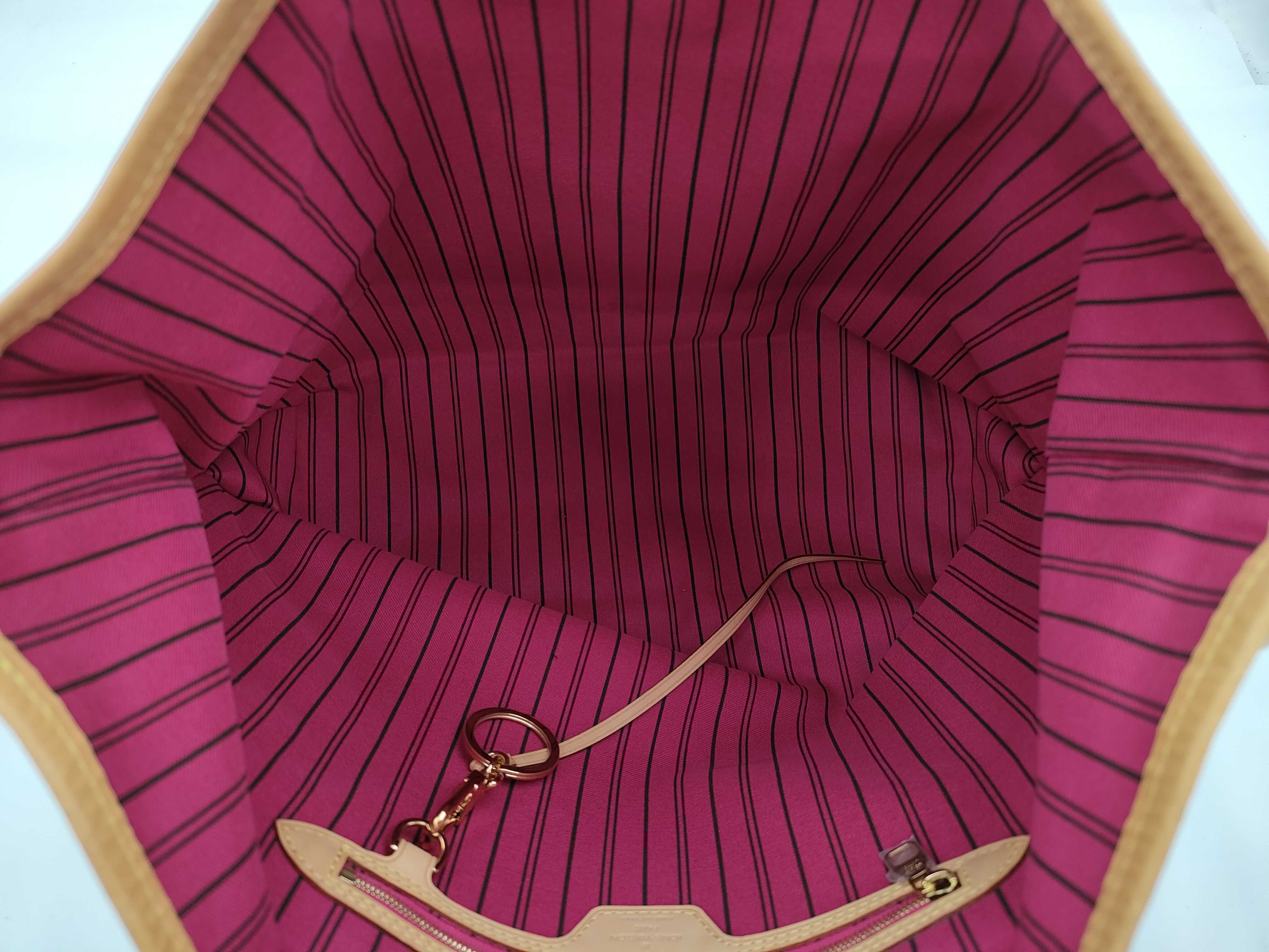 Delightful MM Shoulder Bag, Monogram, M50156, with dust bag. — view 8