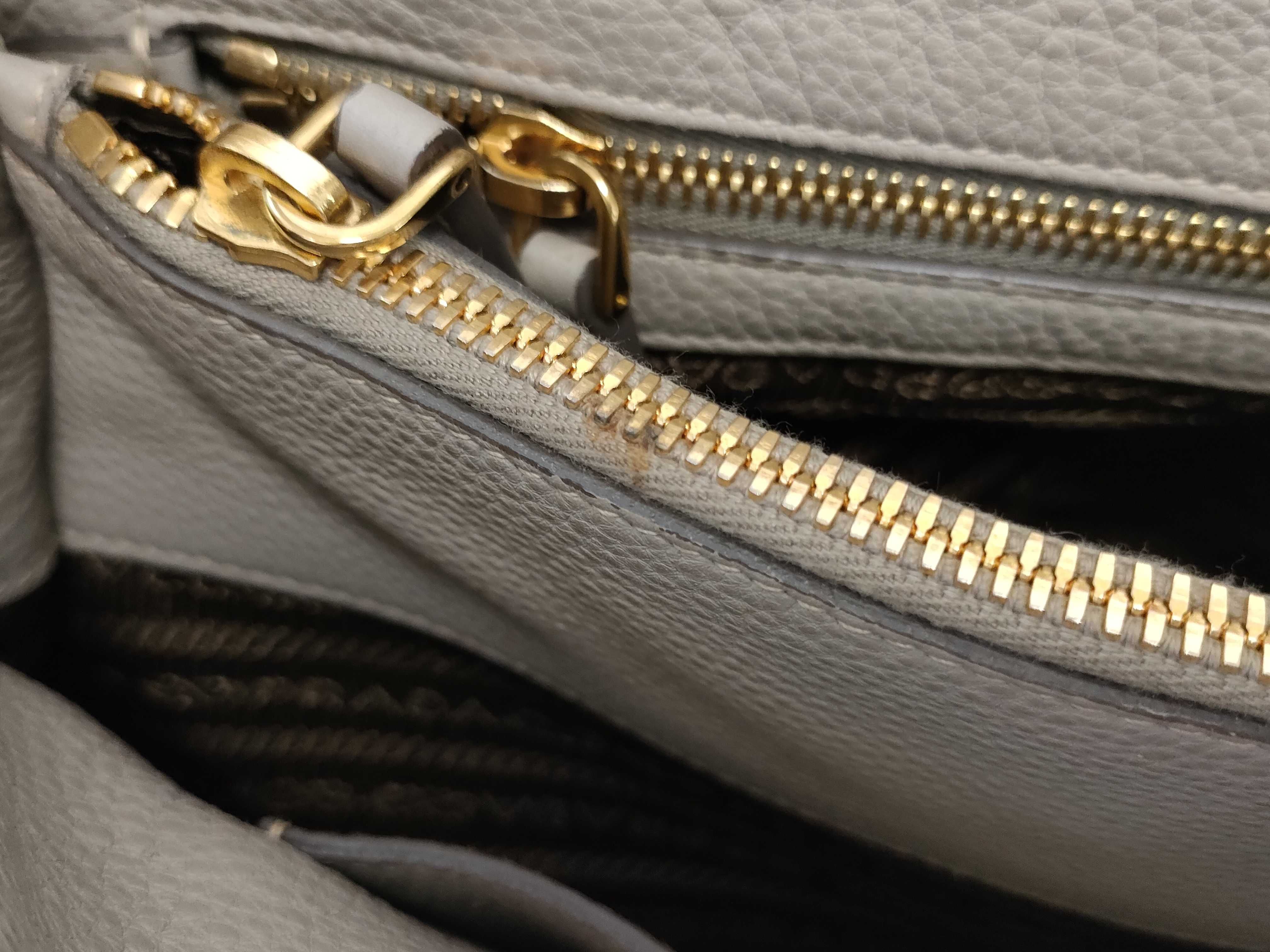 Vitello Phoenix Leather 2-Way Handbag, Greige, 1BA058 (Handbag) — view 12