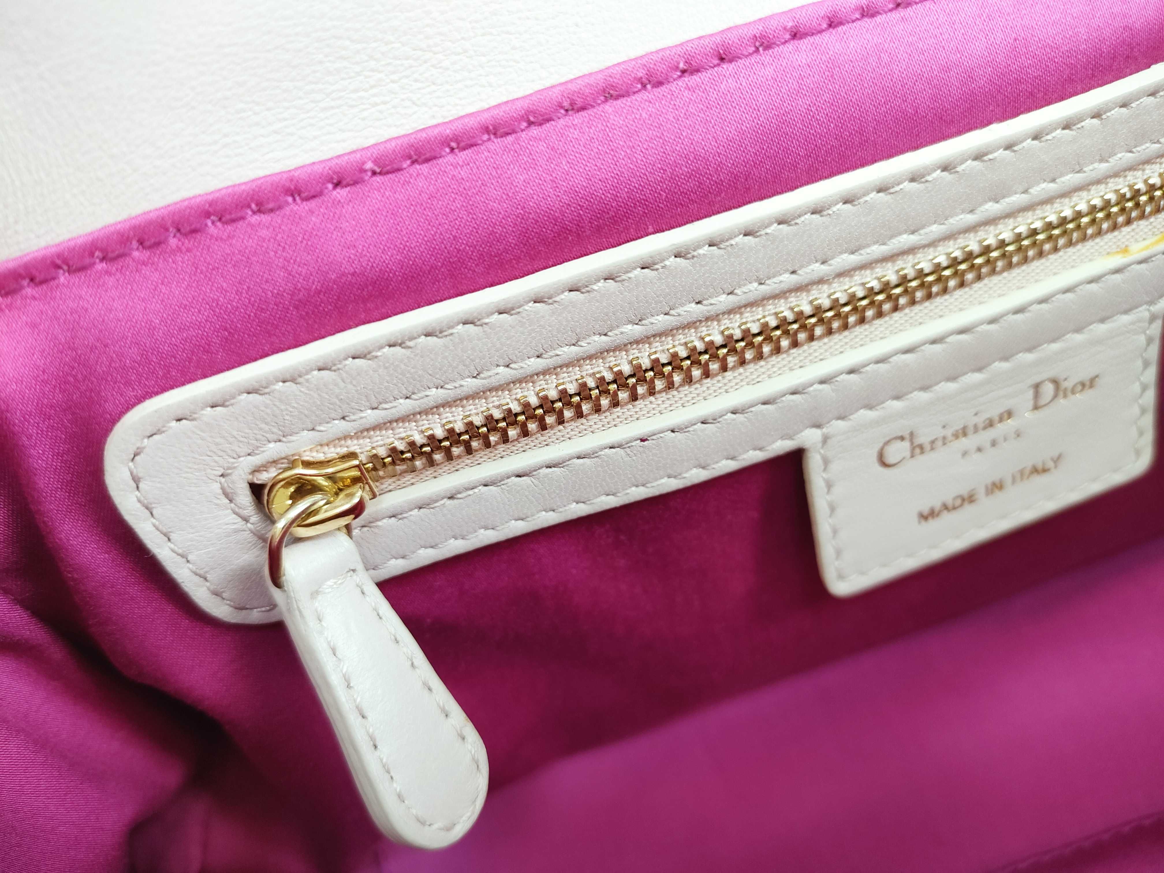 Chain Shoulder Bag / Quilted / 01-B0-0152 Shoulder Bag — view 12
