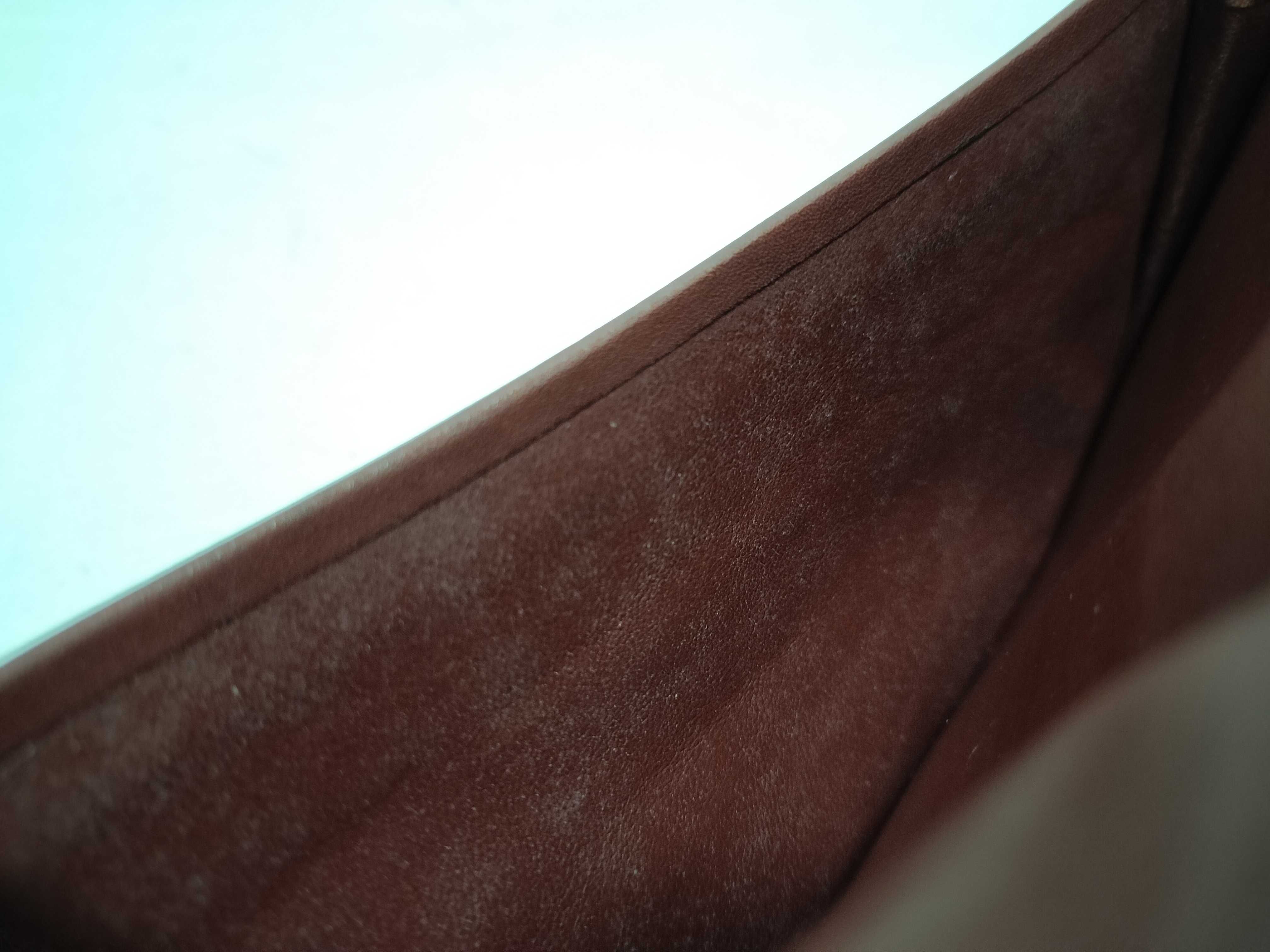 Must line long wallet/billfold — view 14
