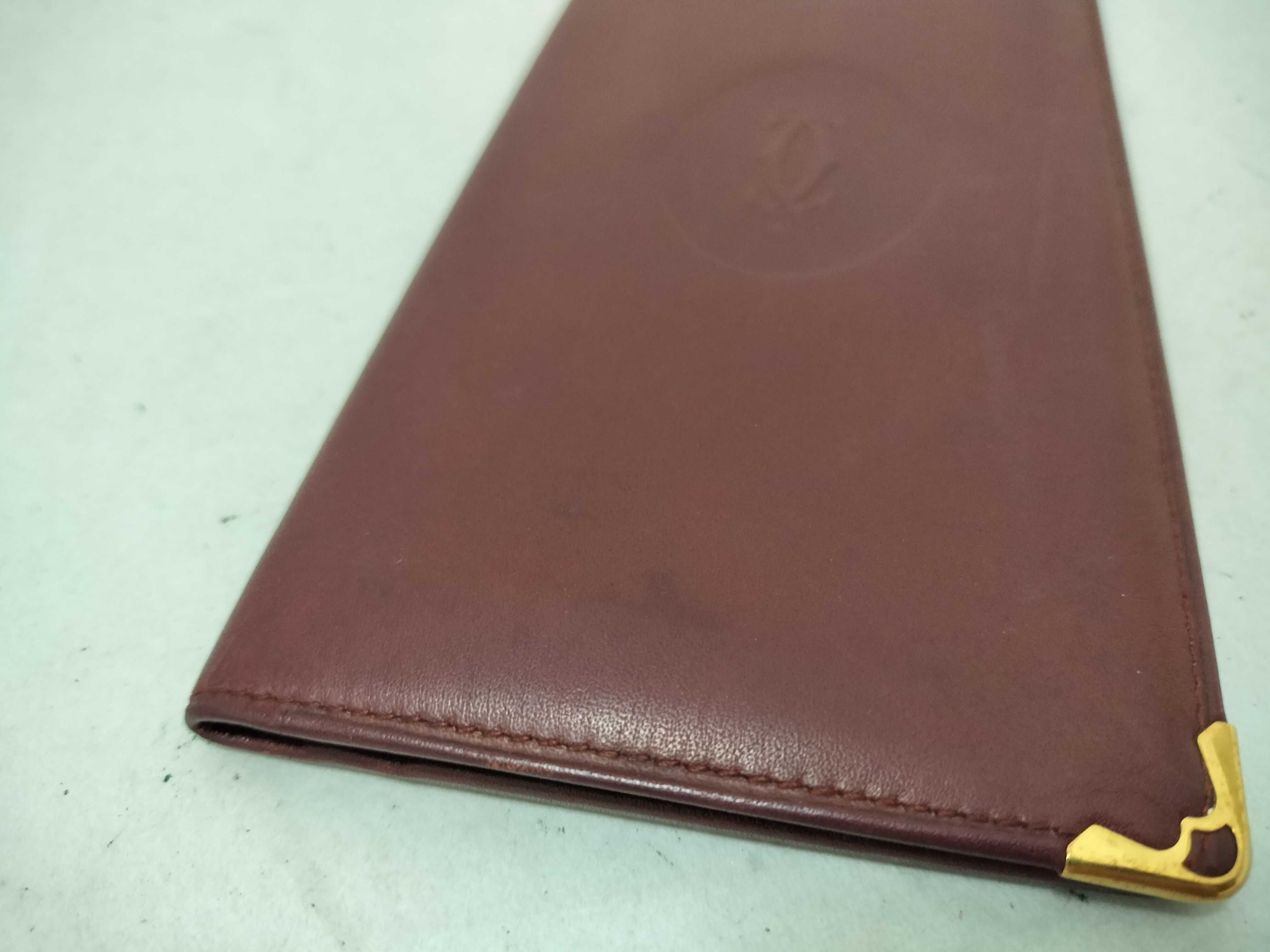 Must line long wallet/billfold — view 15