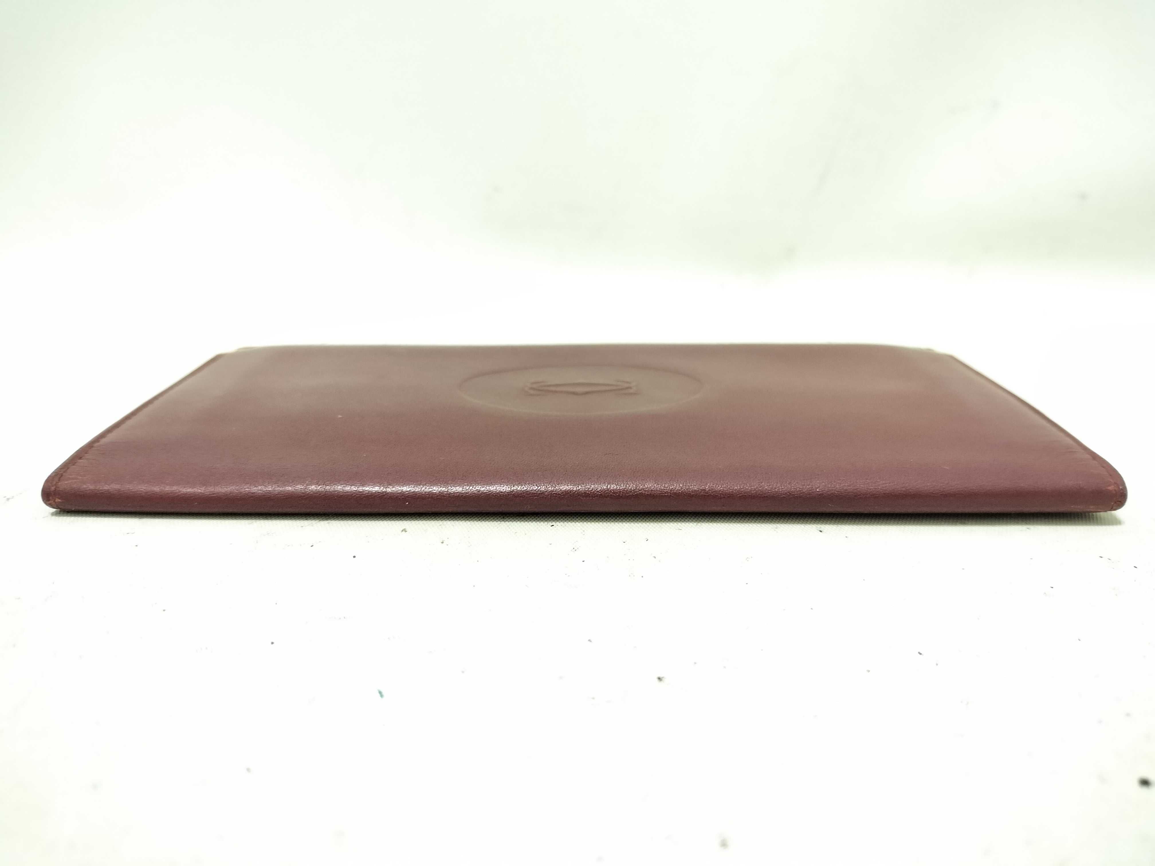 Must line long wallet/billfold — view 3