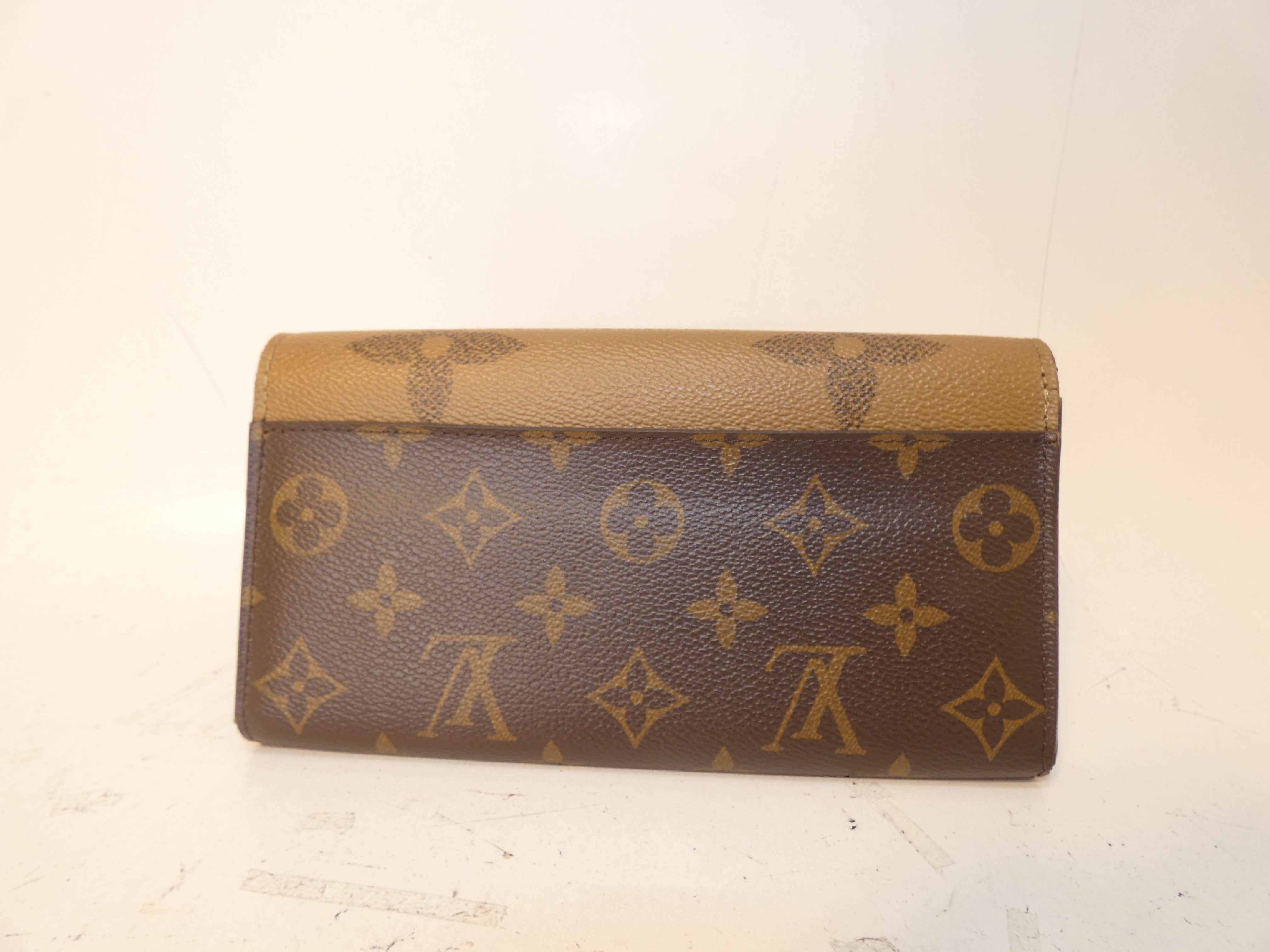 Monogram Giant Reverse Portefeuille Sarah Long Wallet — view 2