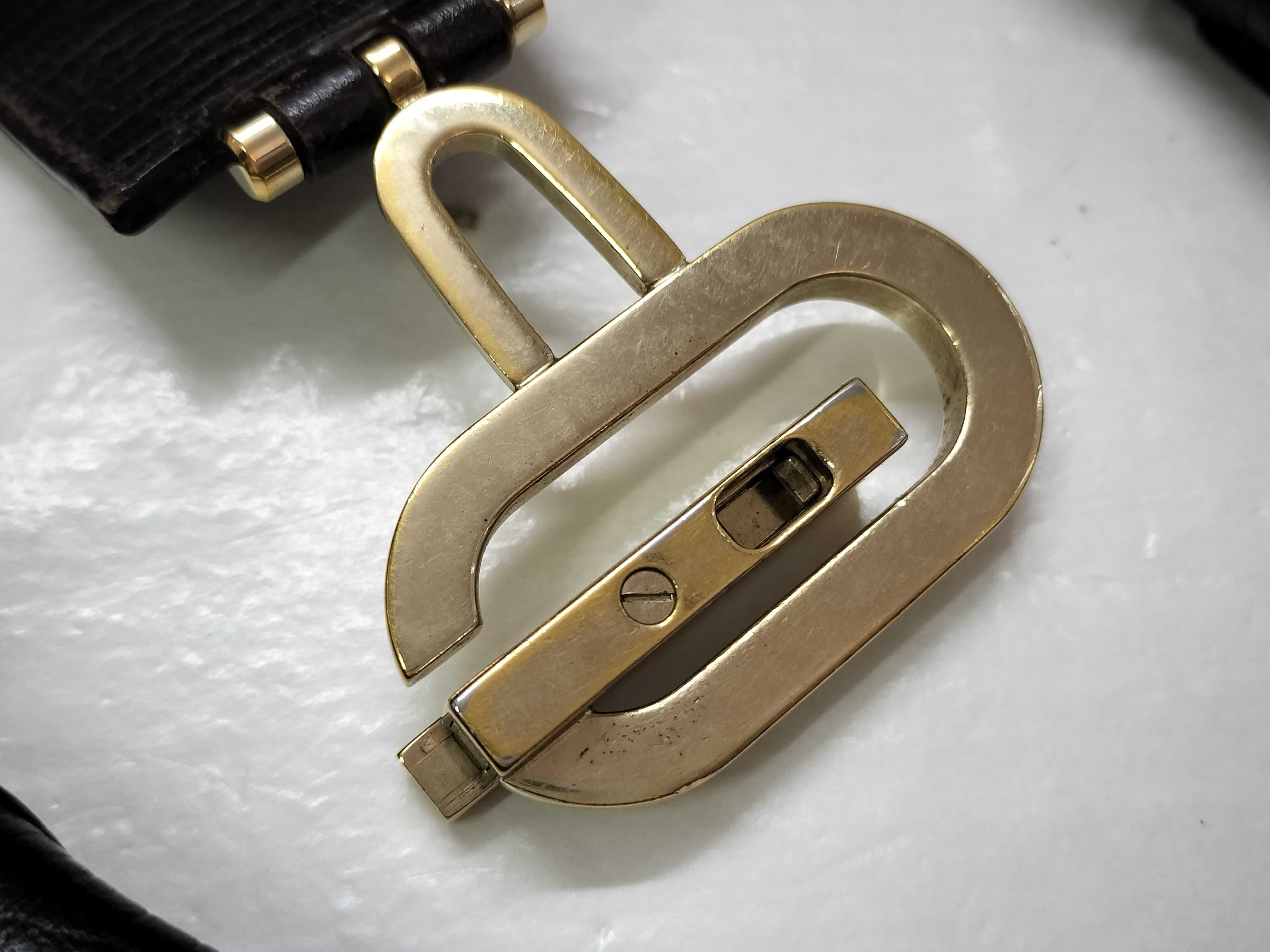 GG Canvas Gucci Handbag — view 15