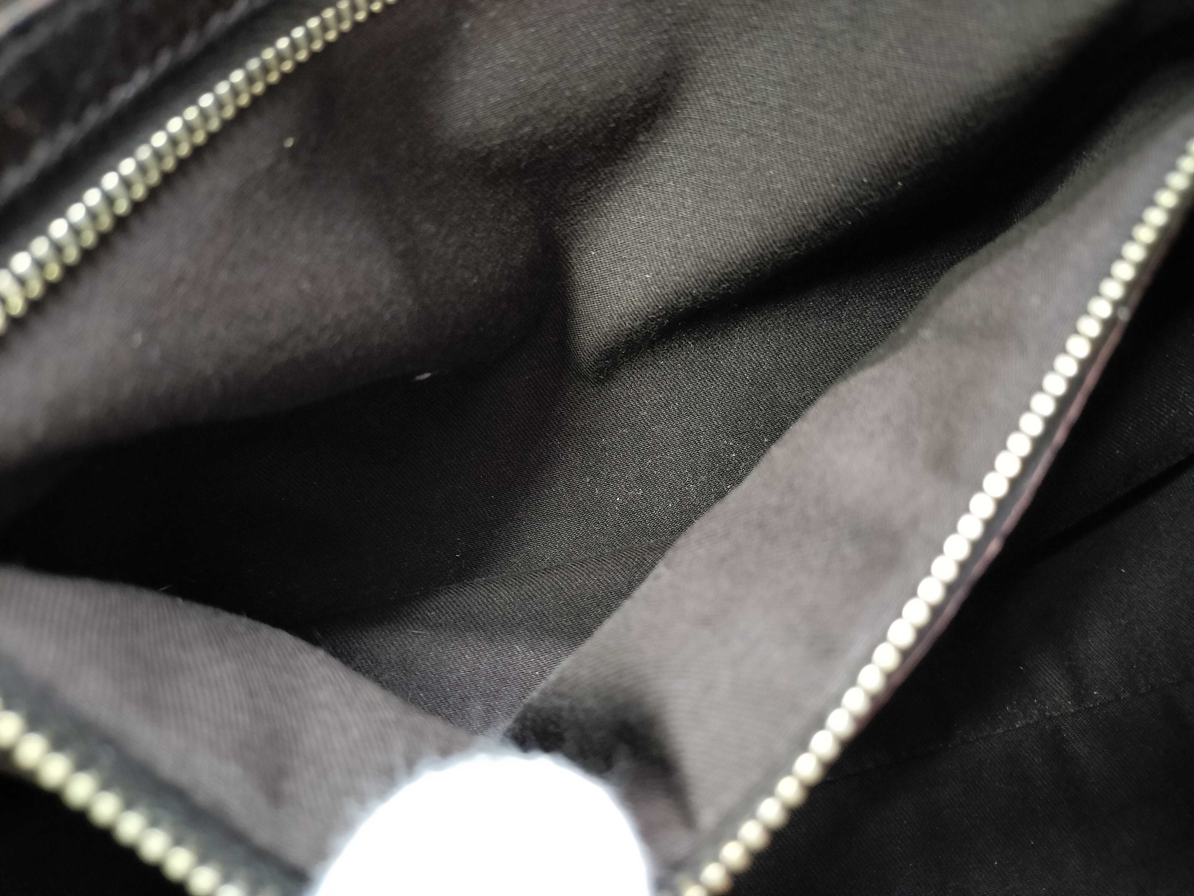 GG Canvas Gucci Handbag — view 10