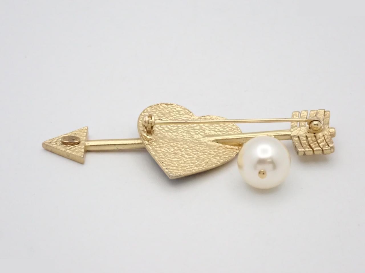 Heart Brooch — view 2