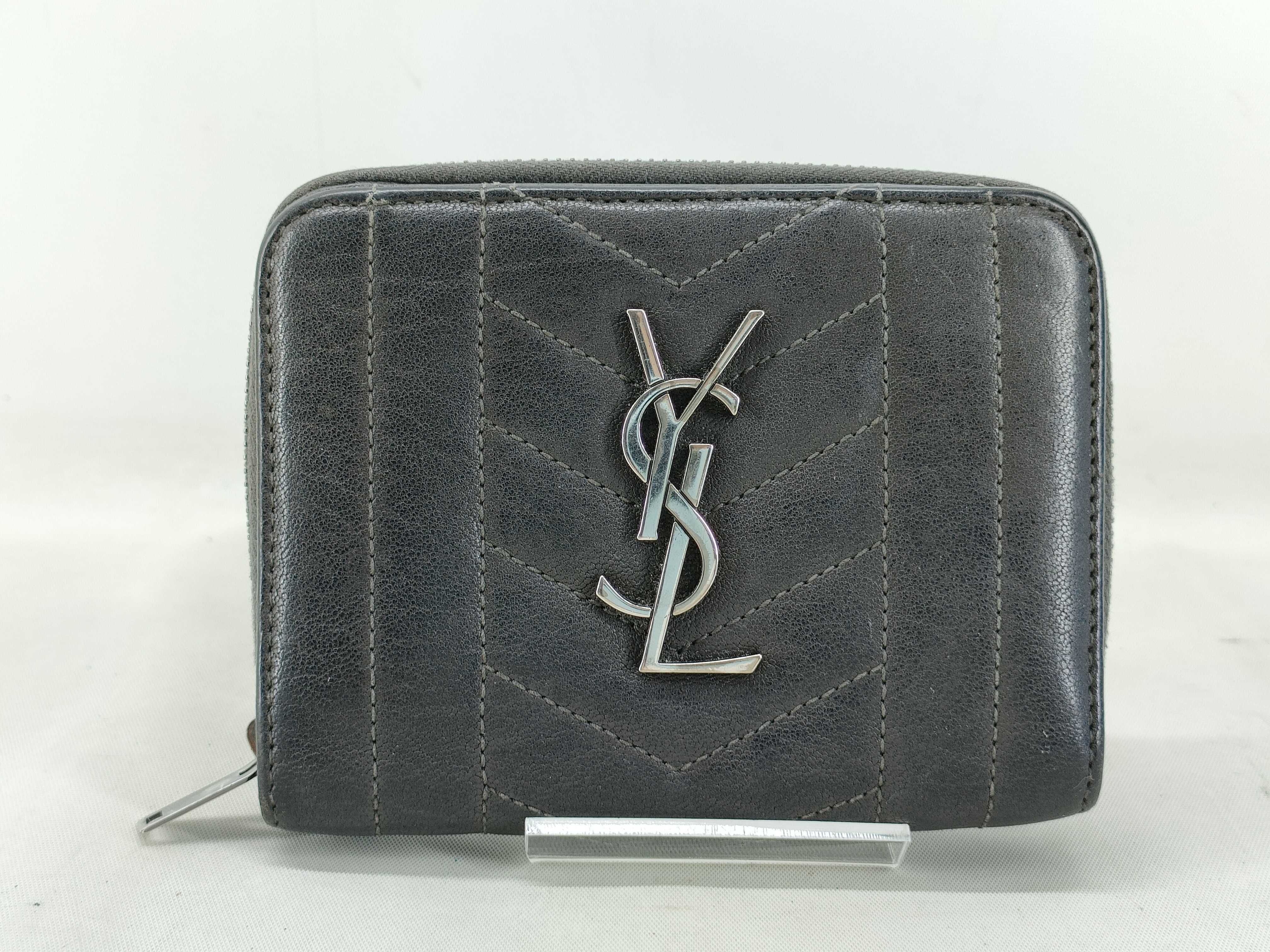 logo hardware round zip bifold wallet