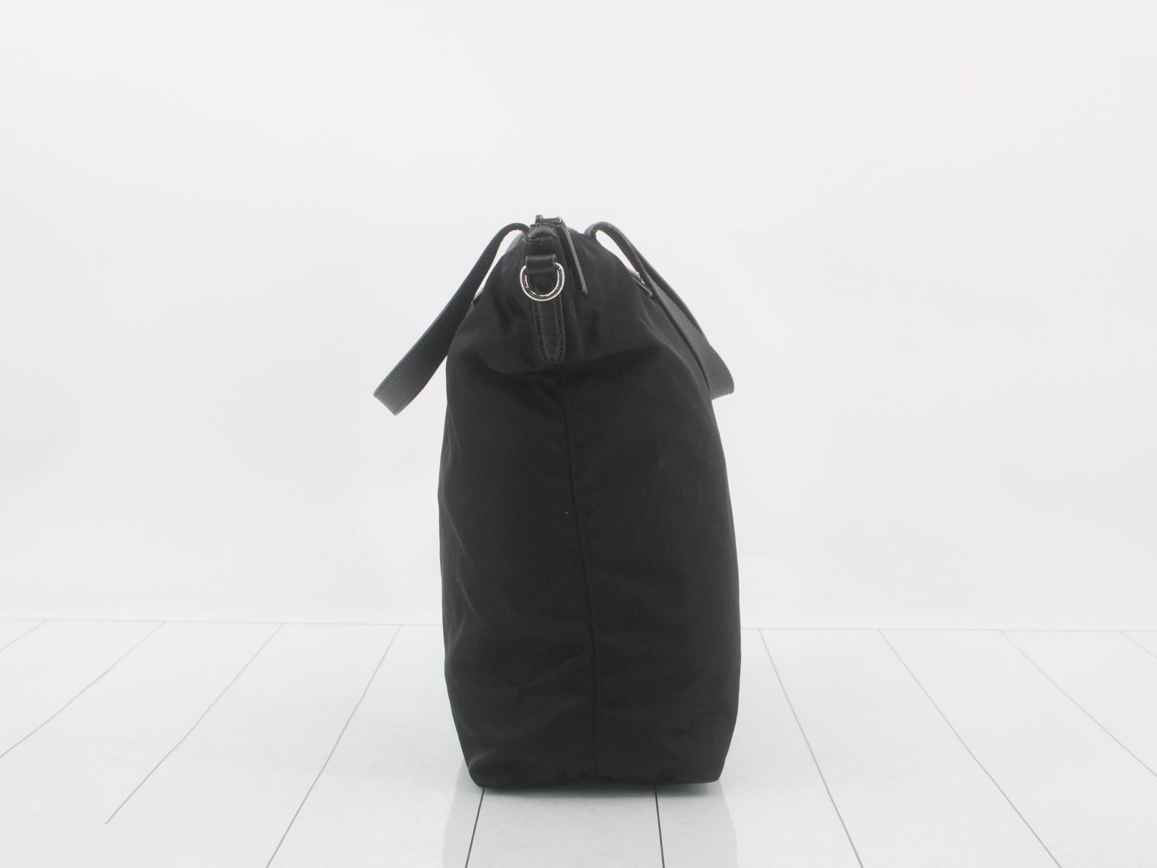 Tessuto Triangle Plate Tote Bag, Black — view 4