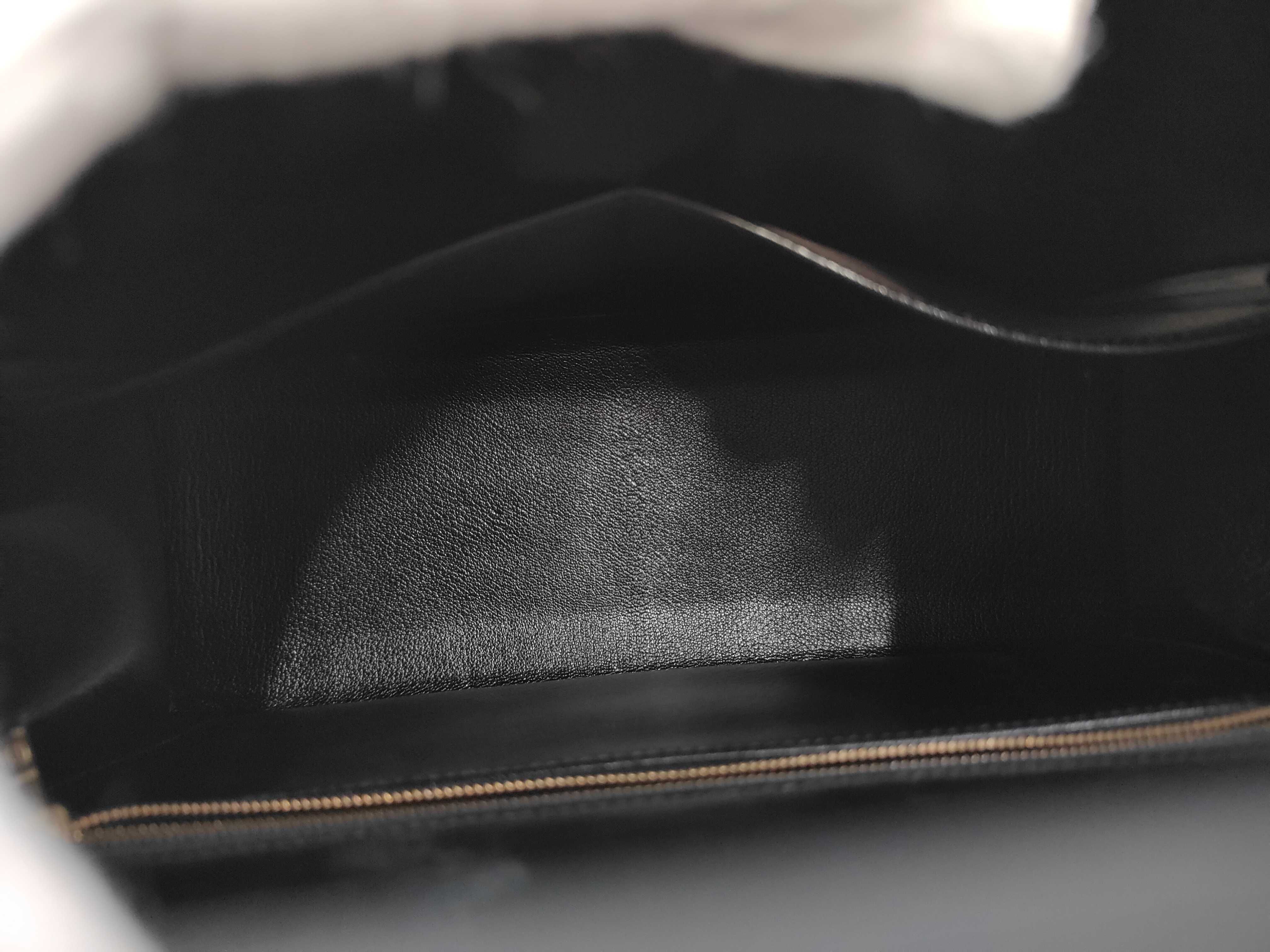 Kelly 32 Box Calf Handbag with Z Stamp — view 9